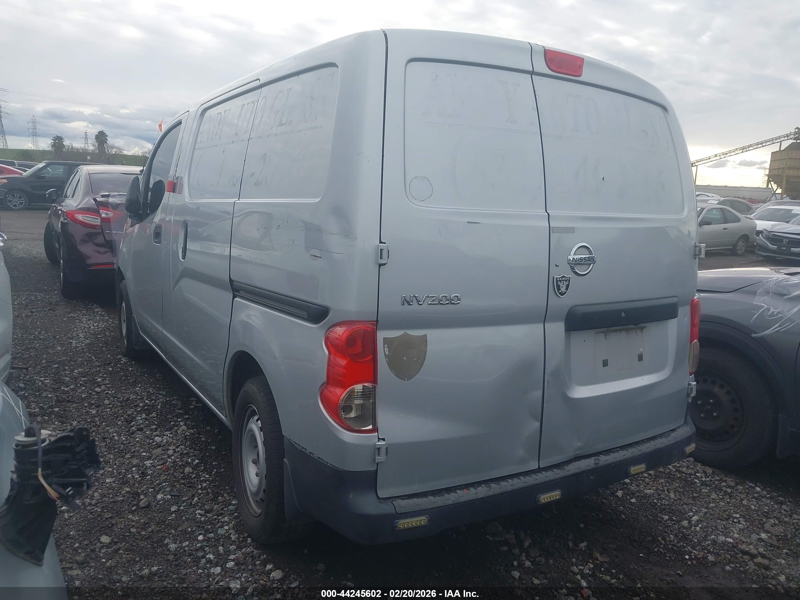 NISSAN NV200 image 3