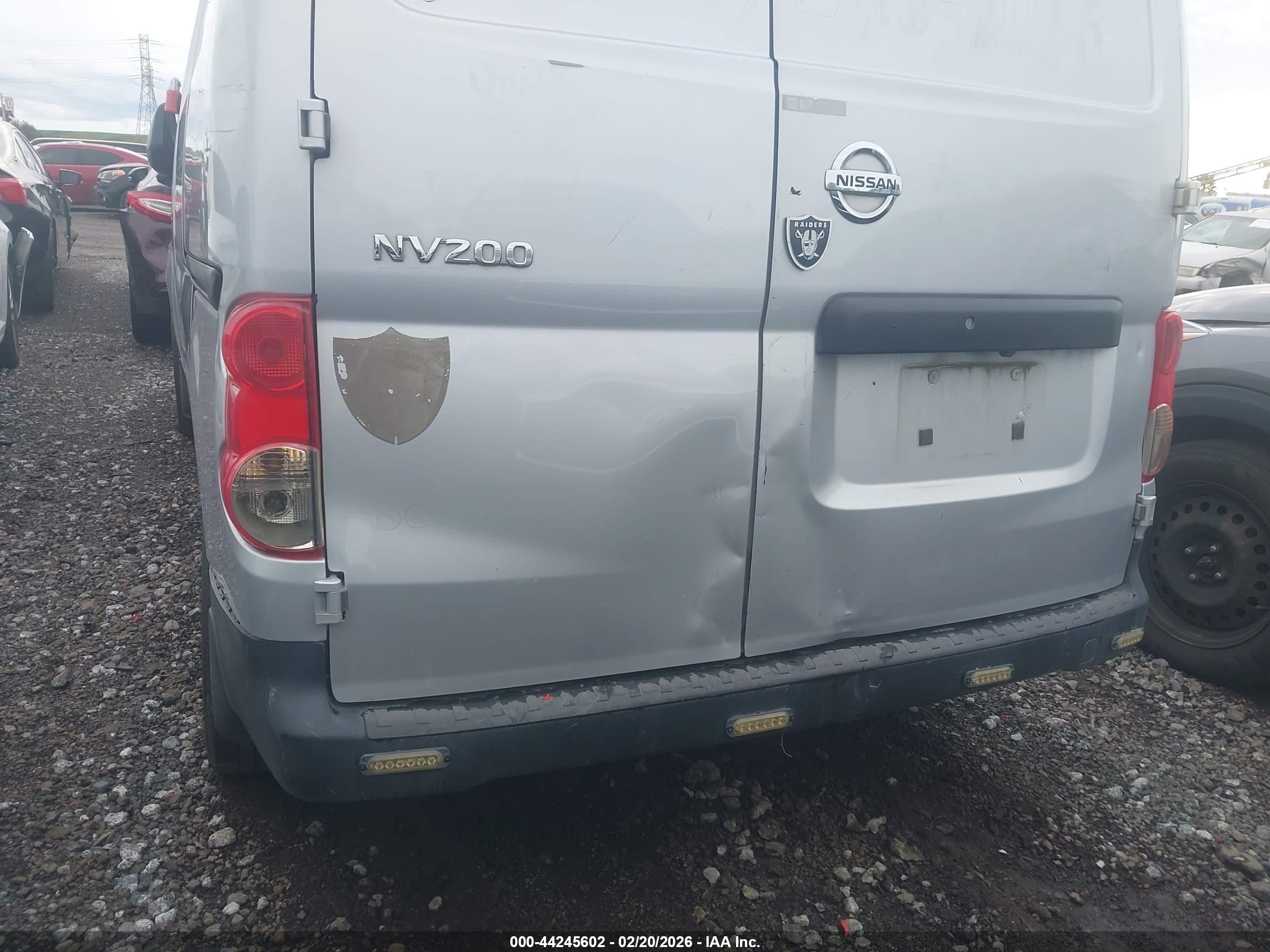 NISSAN NV200 image 6