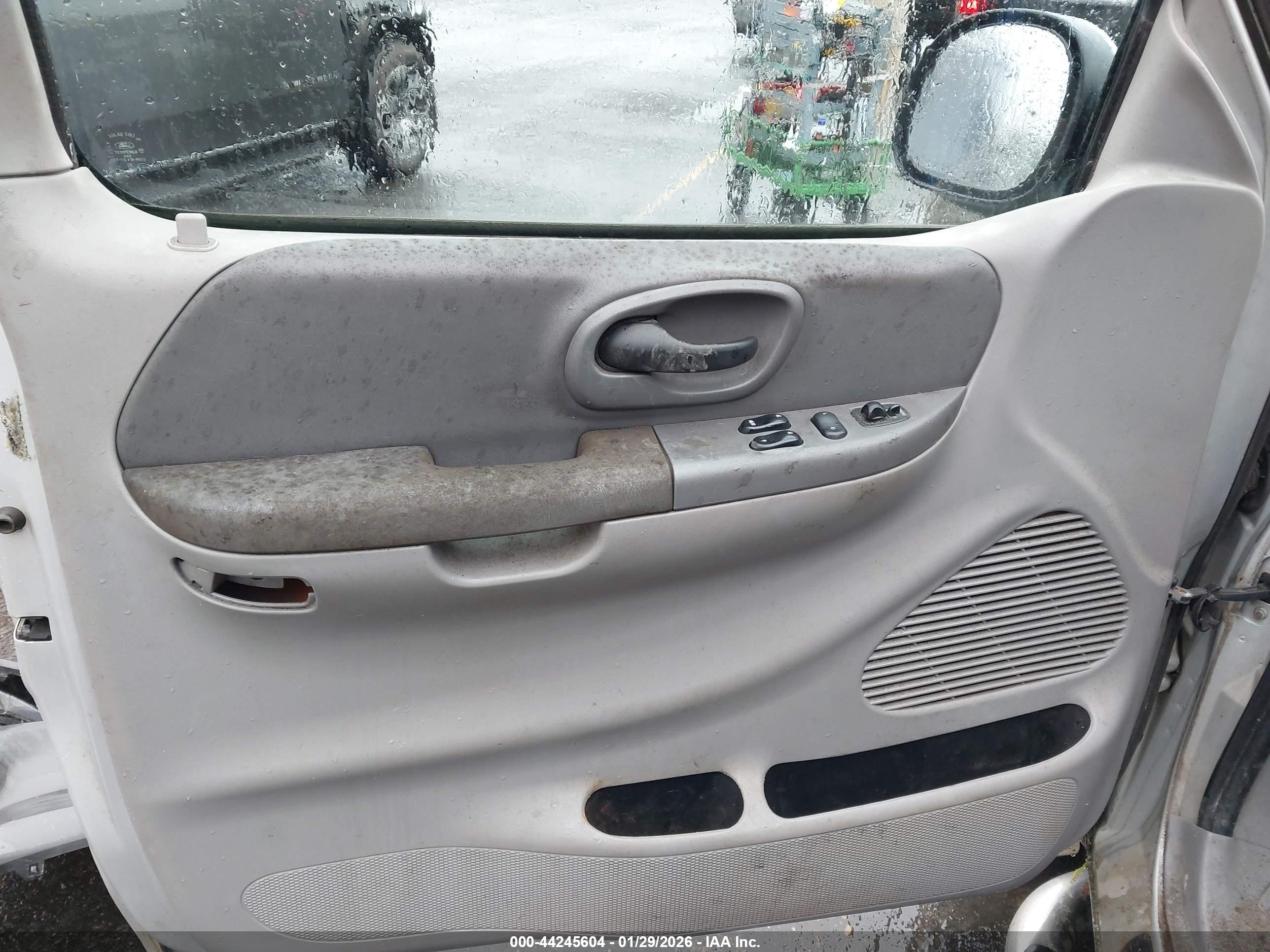 FORD F-150 image 6