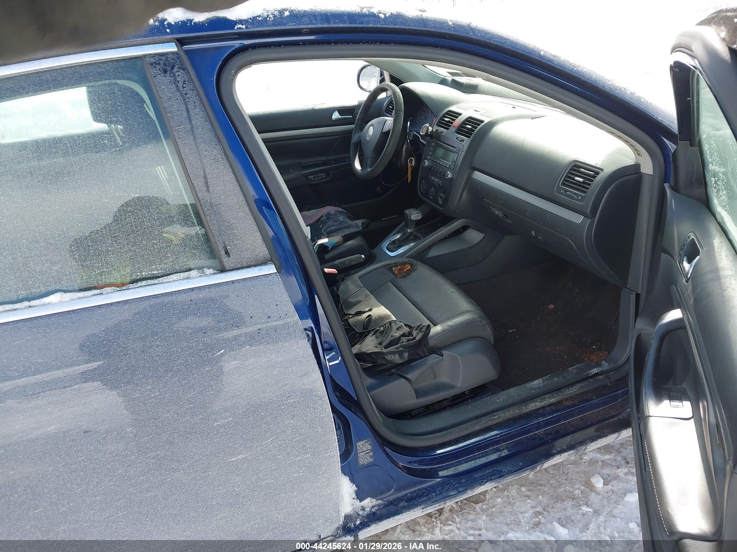 VOLKSWAGEN JETTA image 5