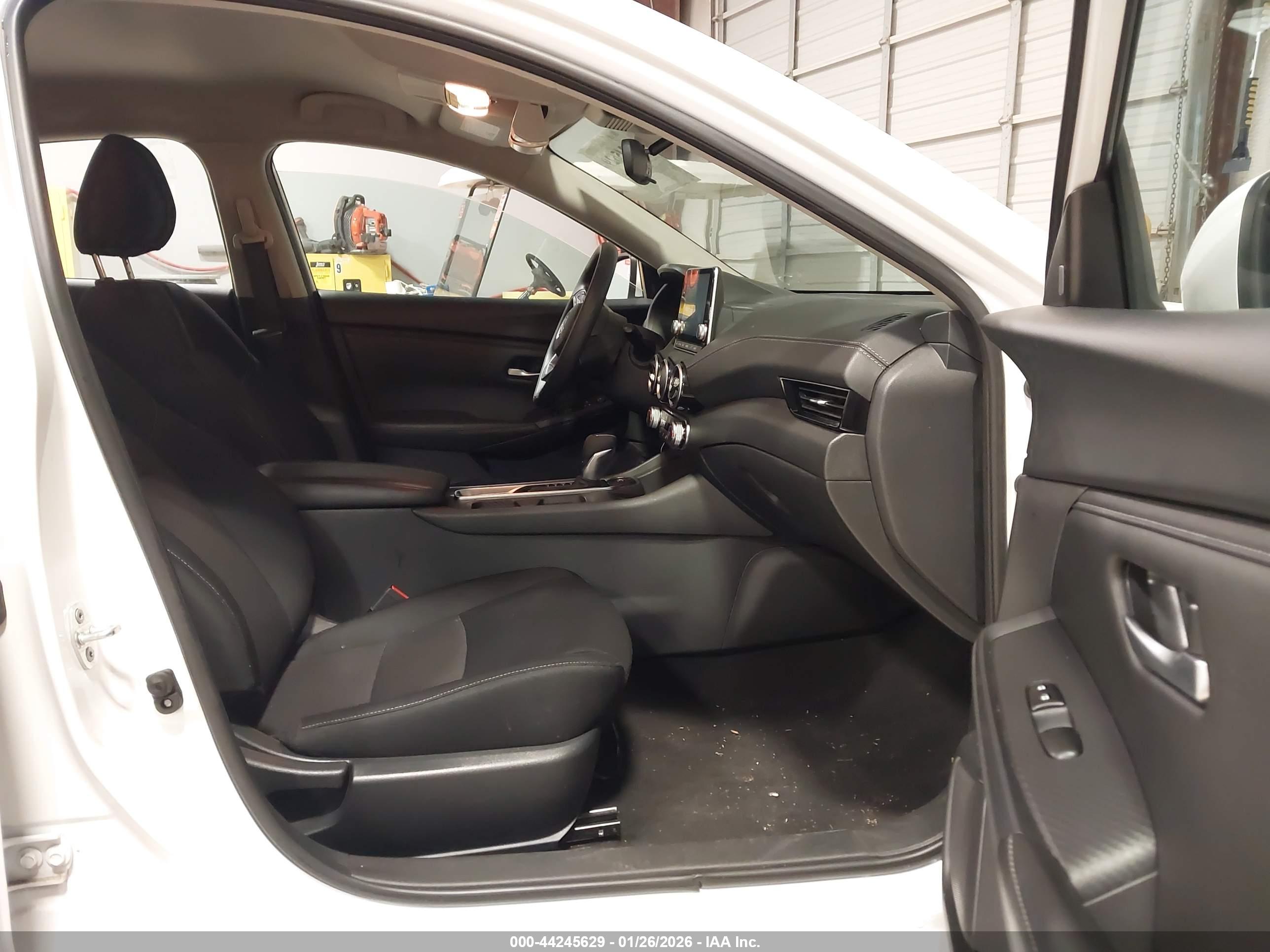 NISSAN SENTRA image 5