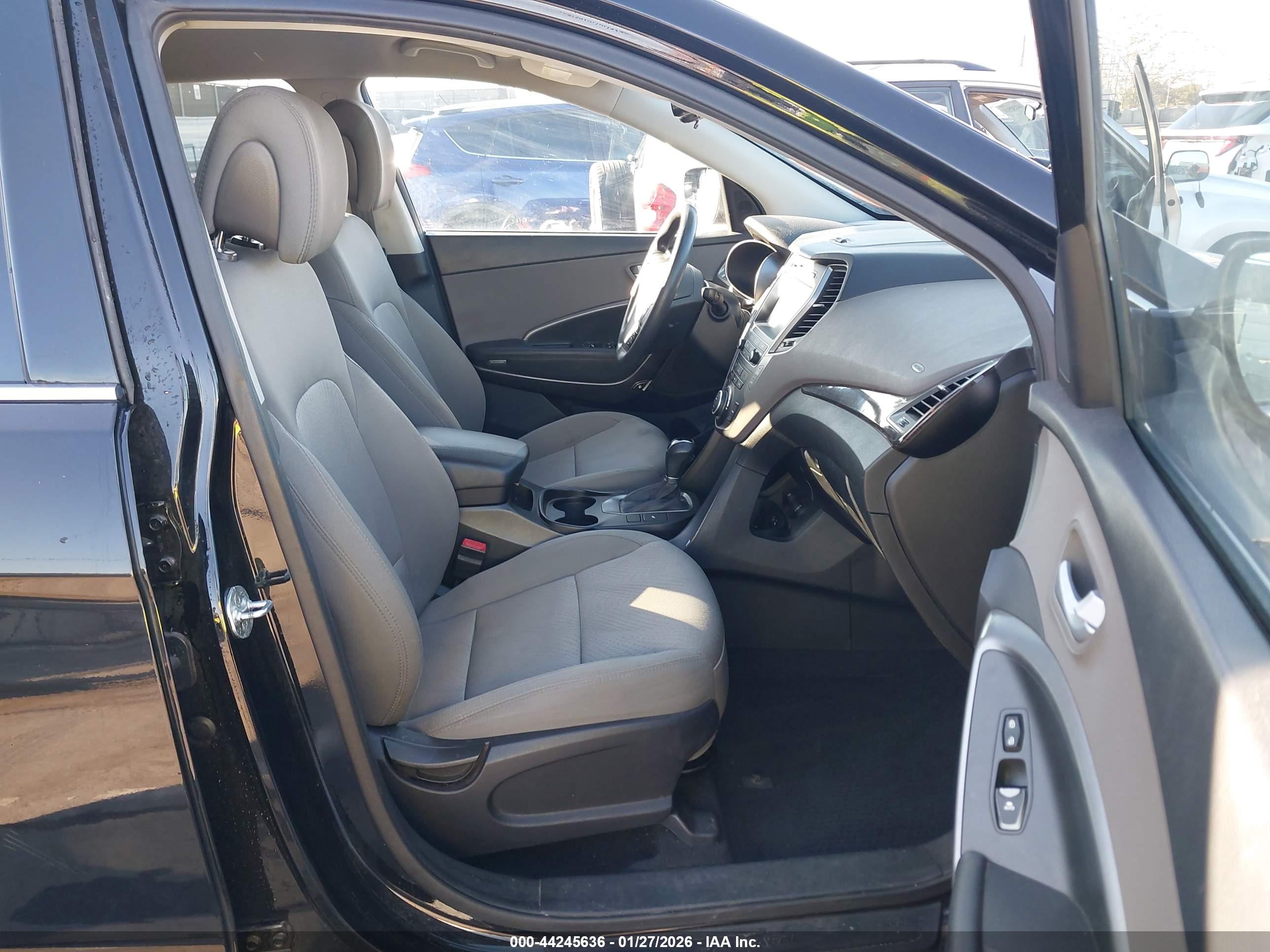 HYUNDAI SANTA image 5