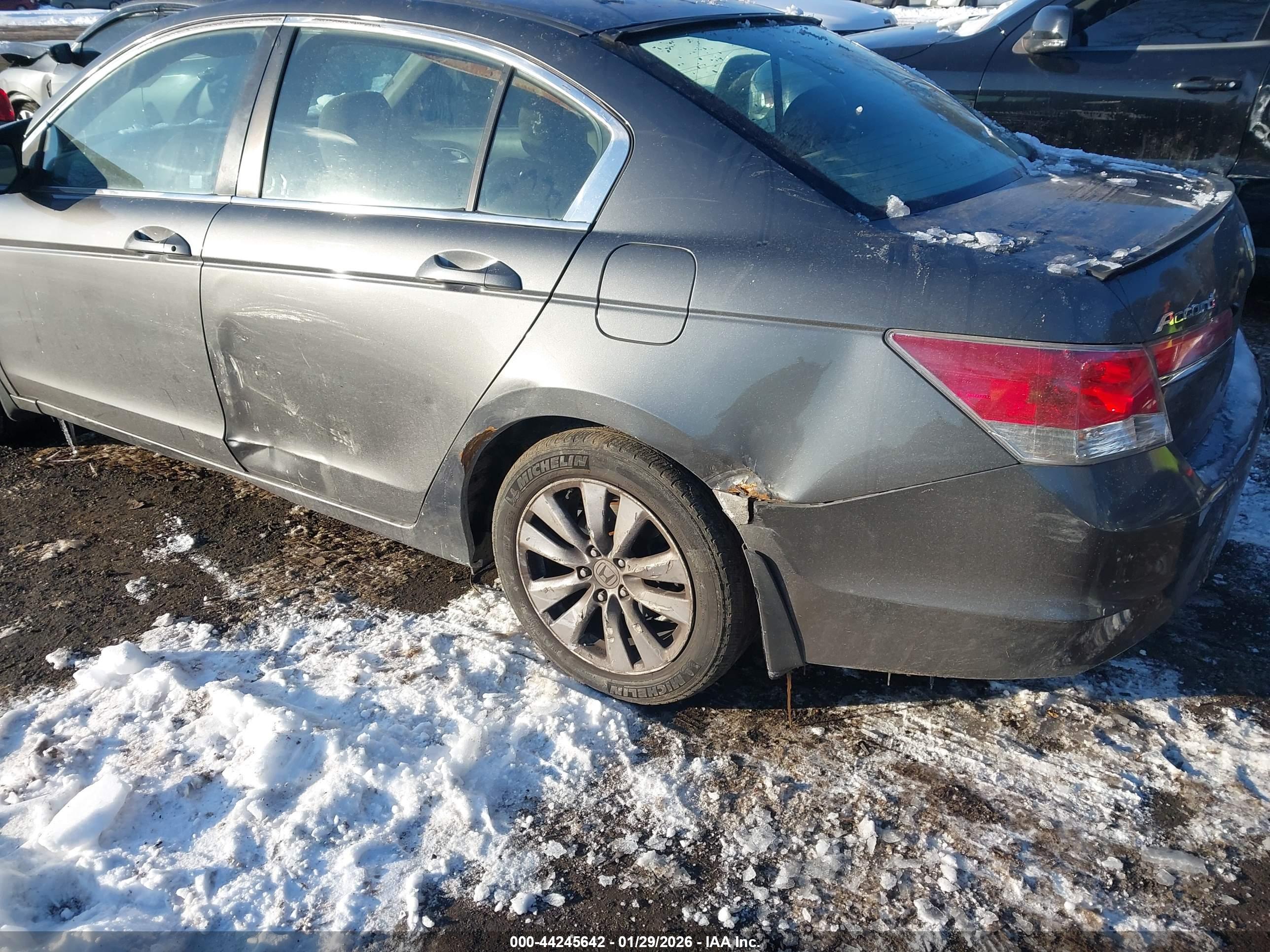 HONDA ACCORD image 6