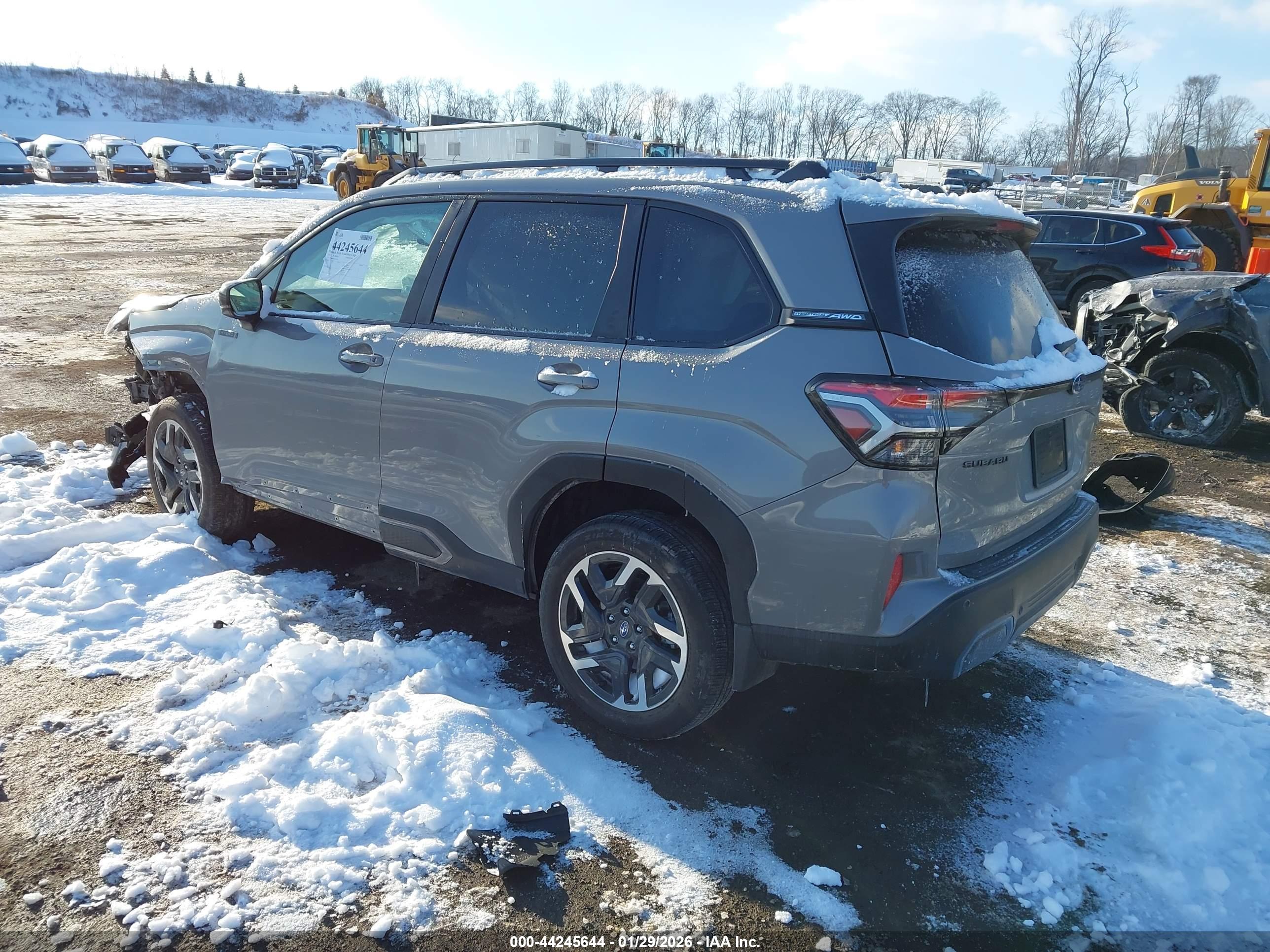 SUBARU FORESTER image 3