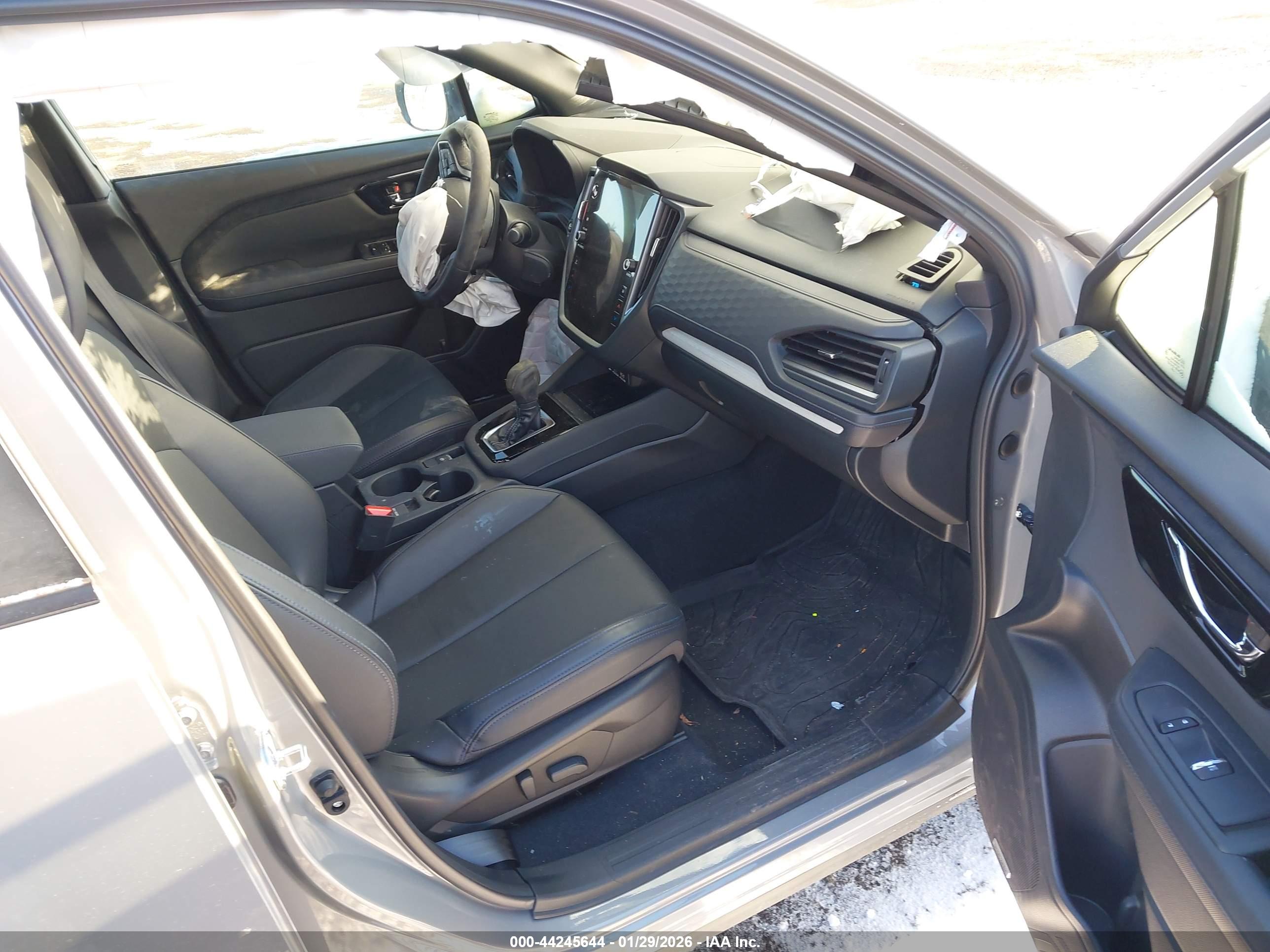SUBARU FORESTER image 5