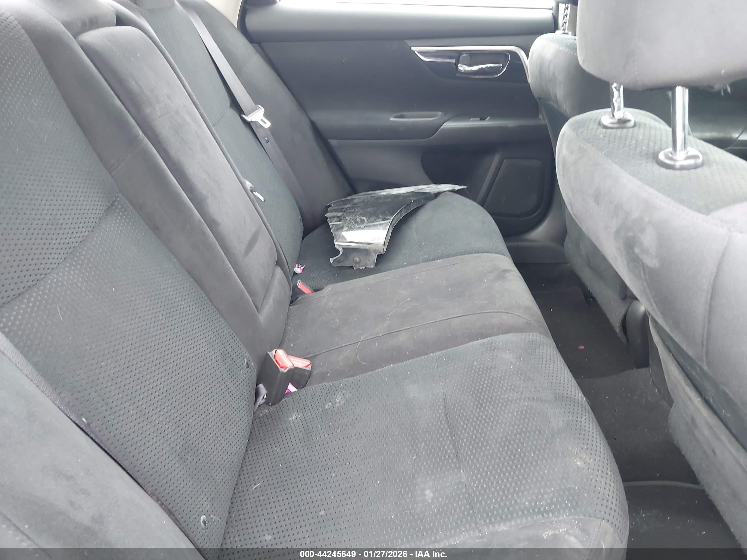 NISSAN ALTIMA image 8