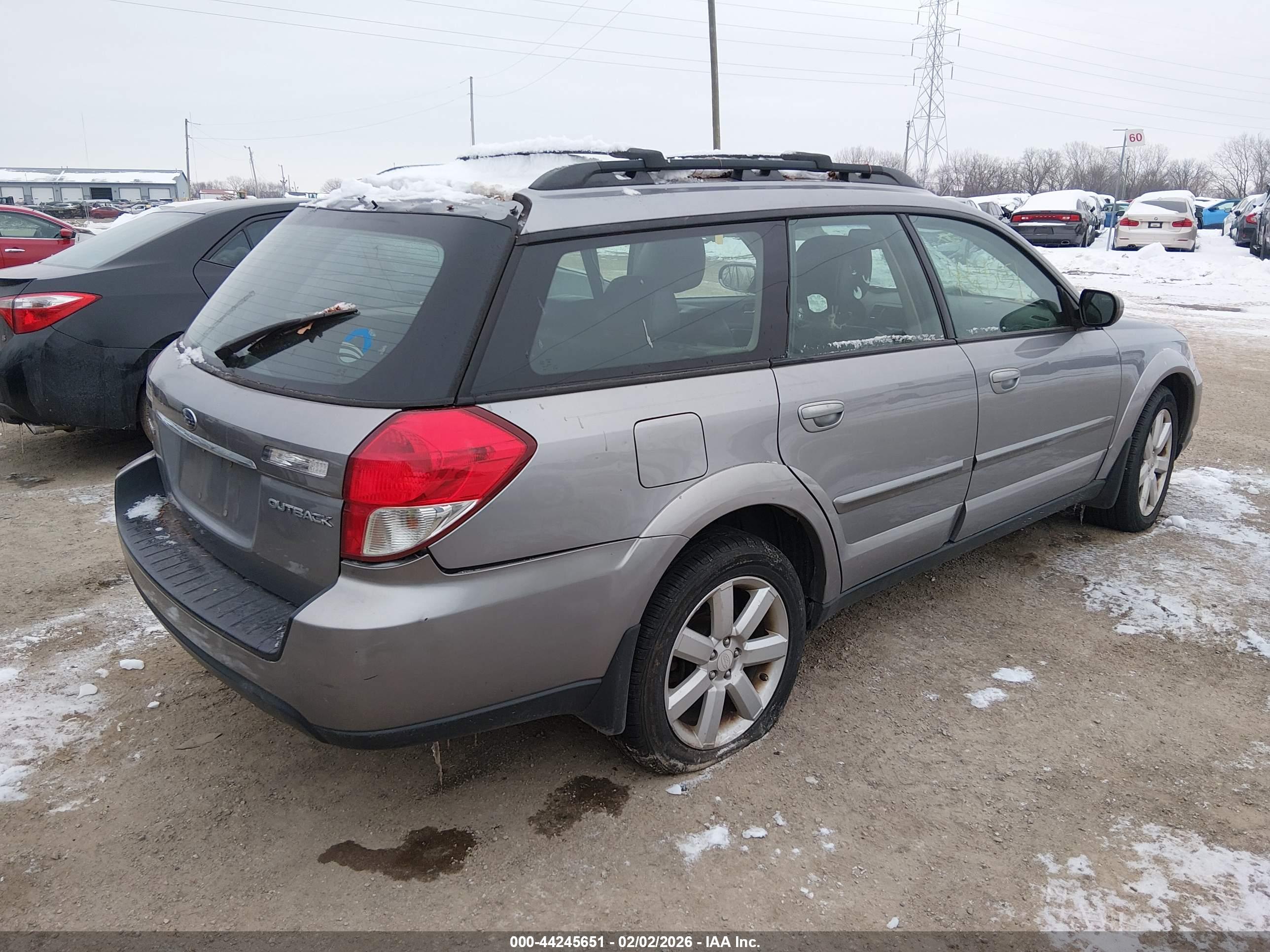 SUBARU OUTBACK image 4