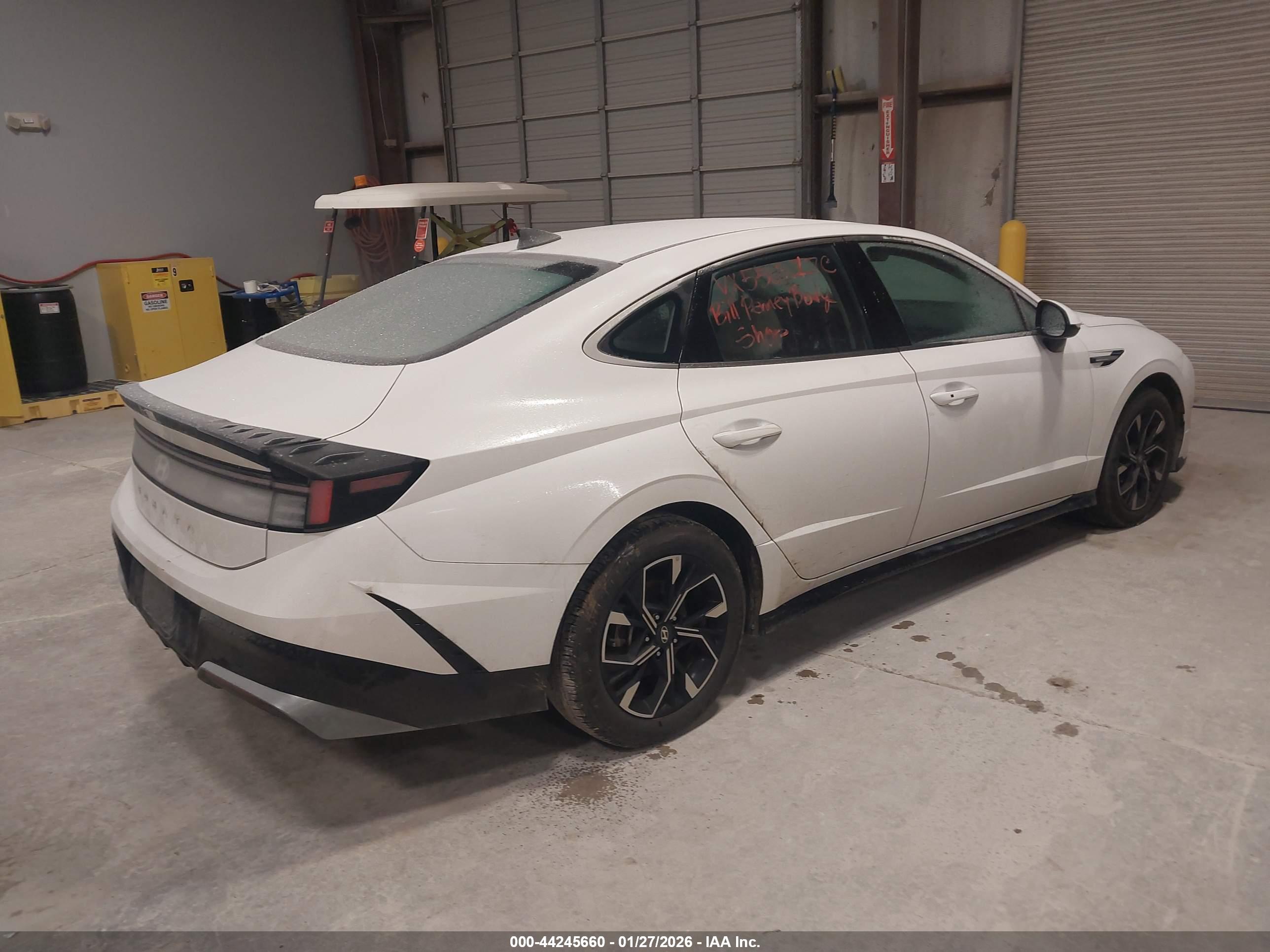 HYUNDAI SONATA image 4