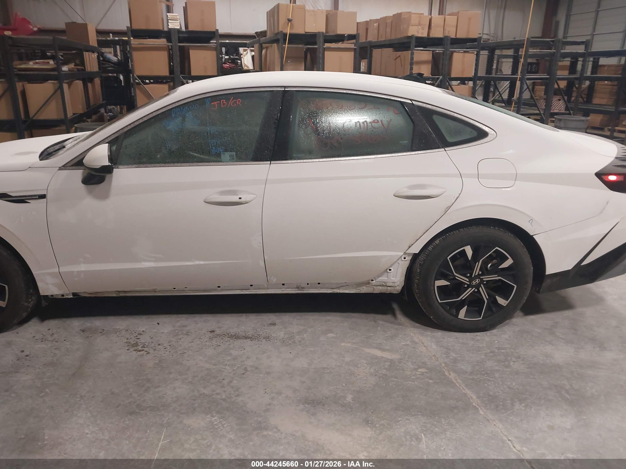 HYUNDAI SONATA image 6