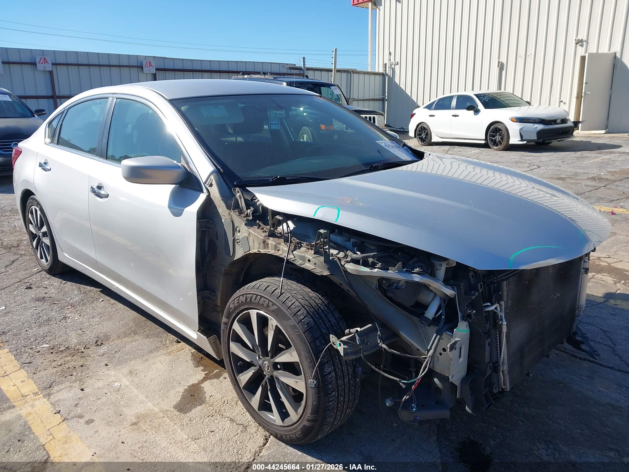NISSAN ALTIMA image 6