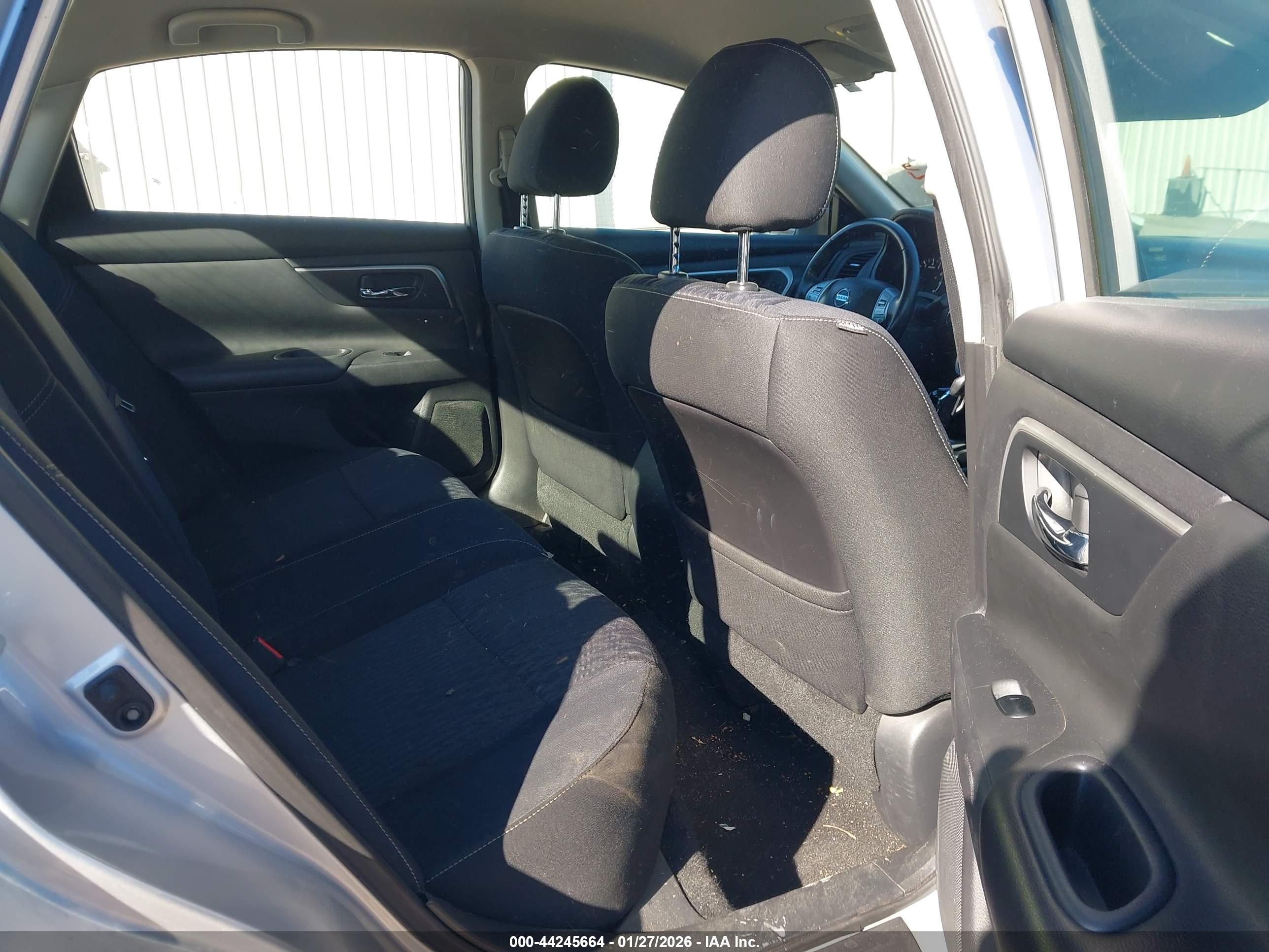 NISSAN ALTIMA image 8