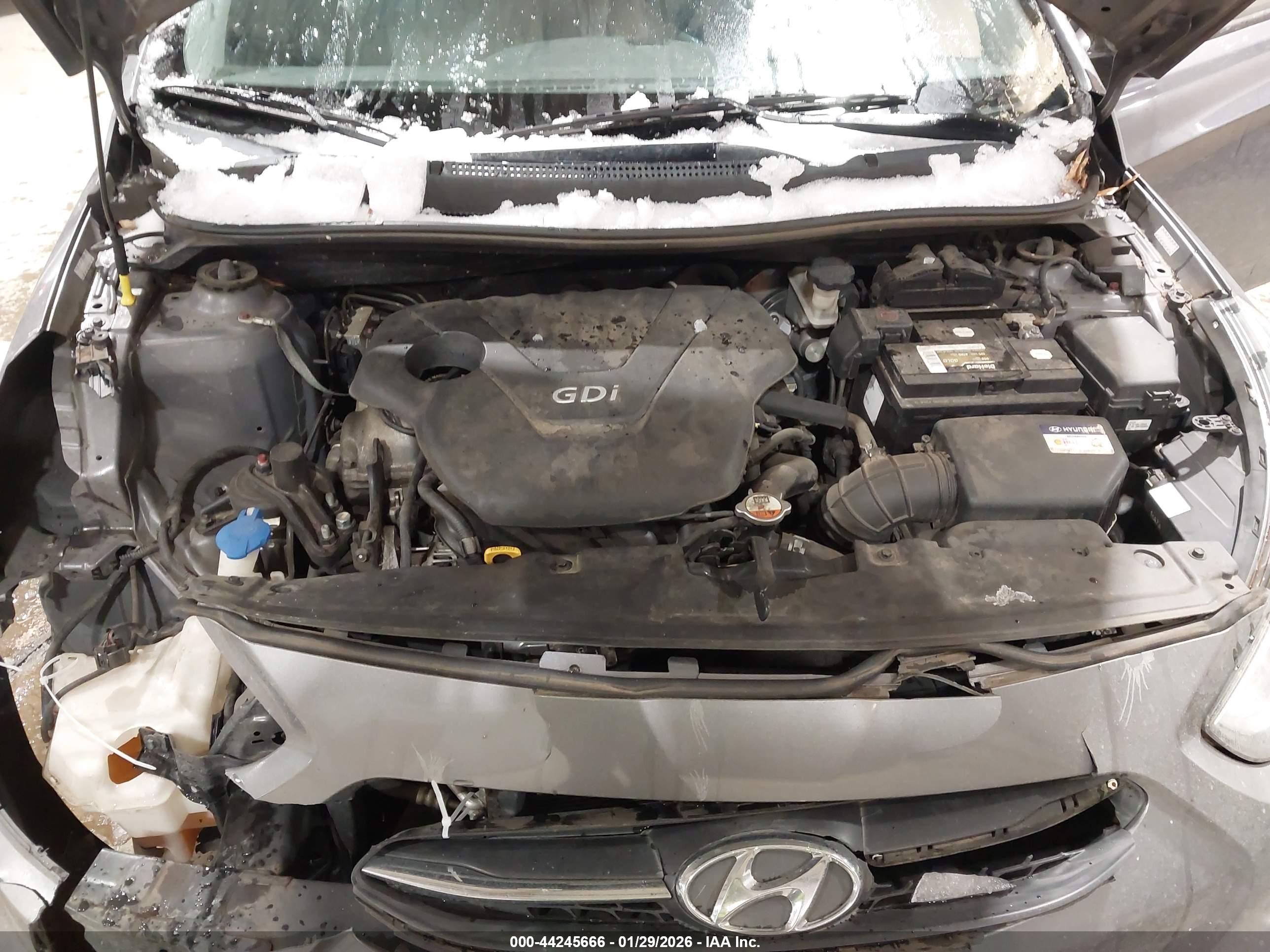 HYUNDAI ACCENT image 10
