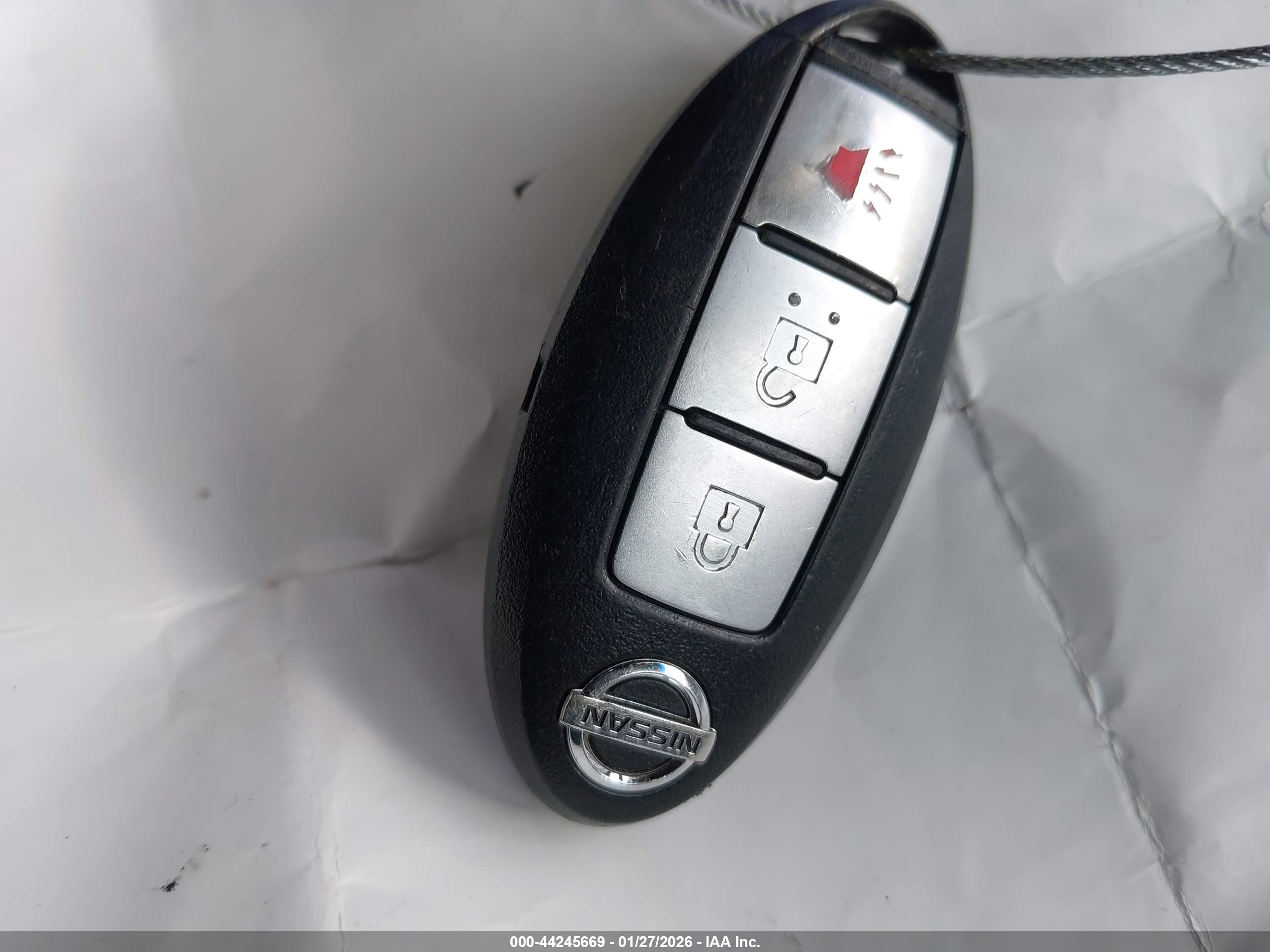 NISSAN MURANO image 11