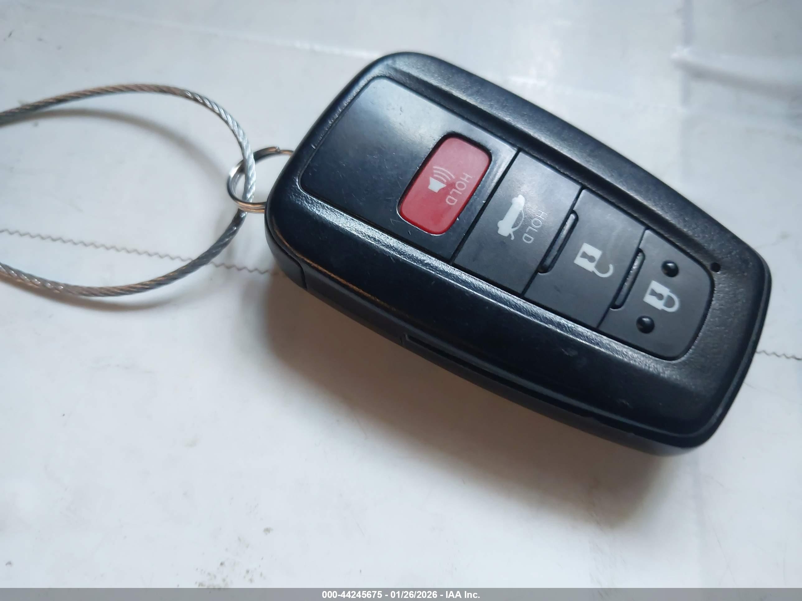 TOYOTA CAMRY image 11