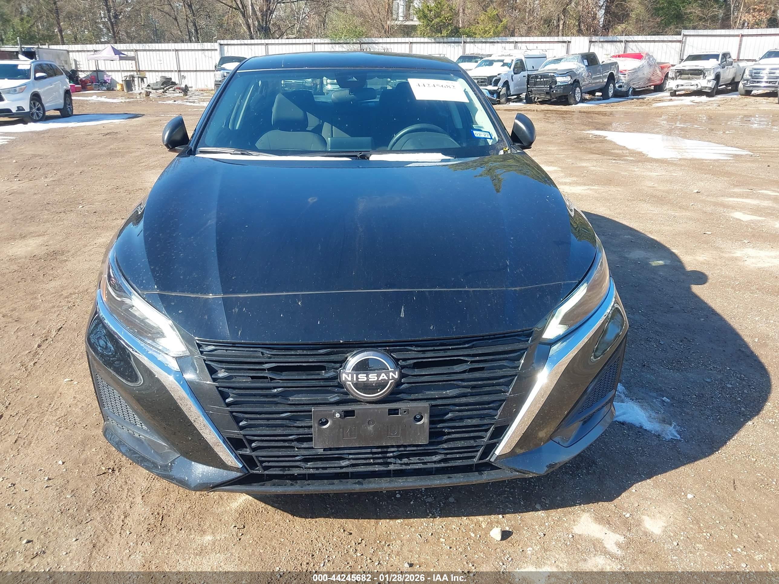 NISSAN ALTIMA image 6