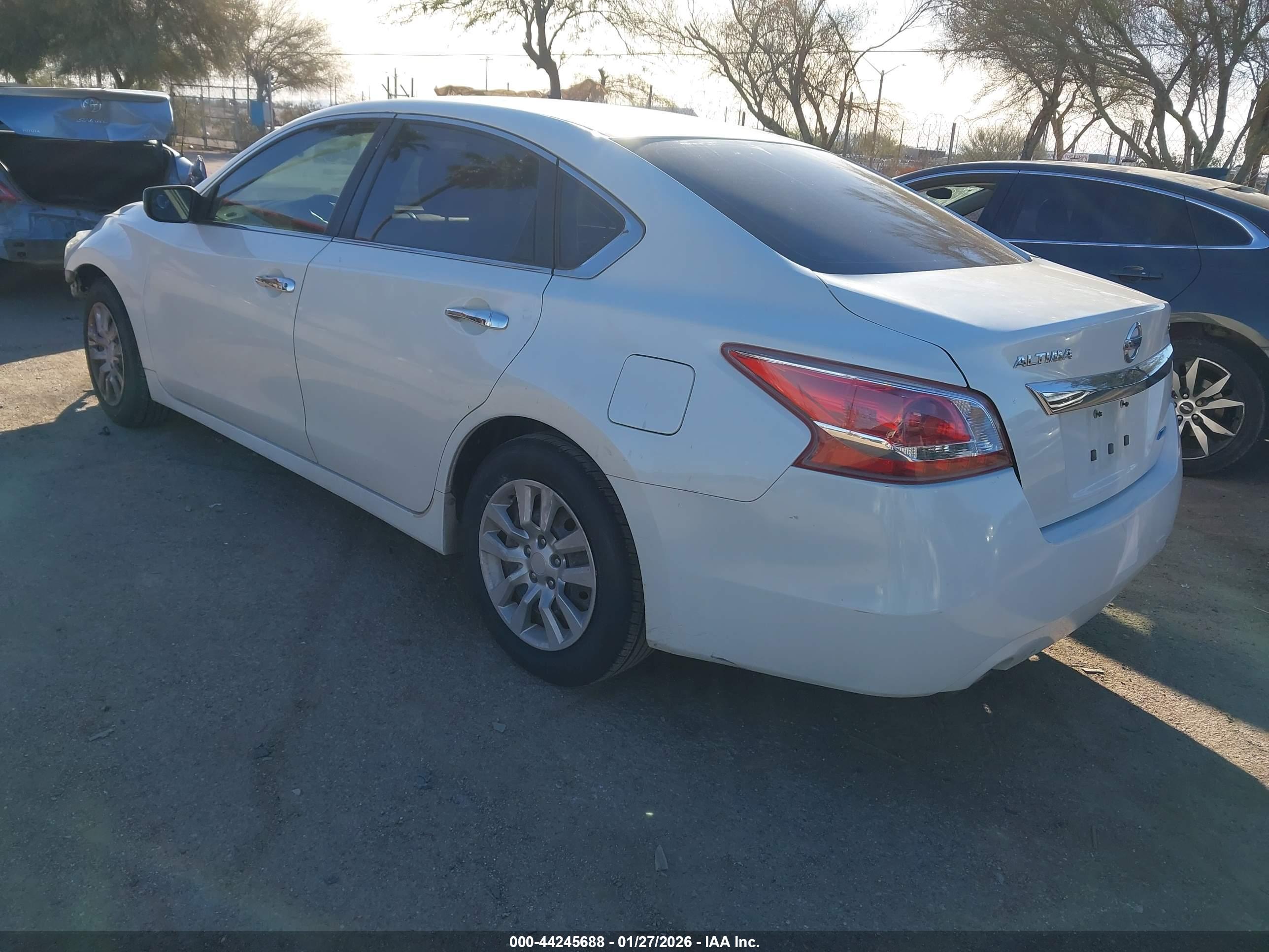 NISSAN ALTIMA image 3