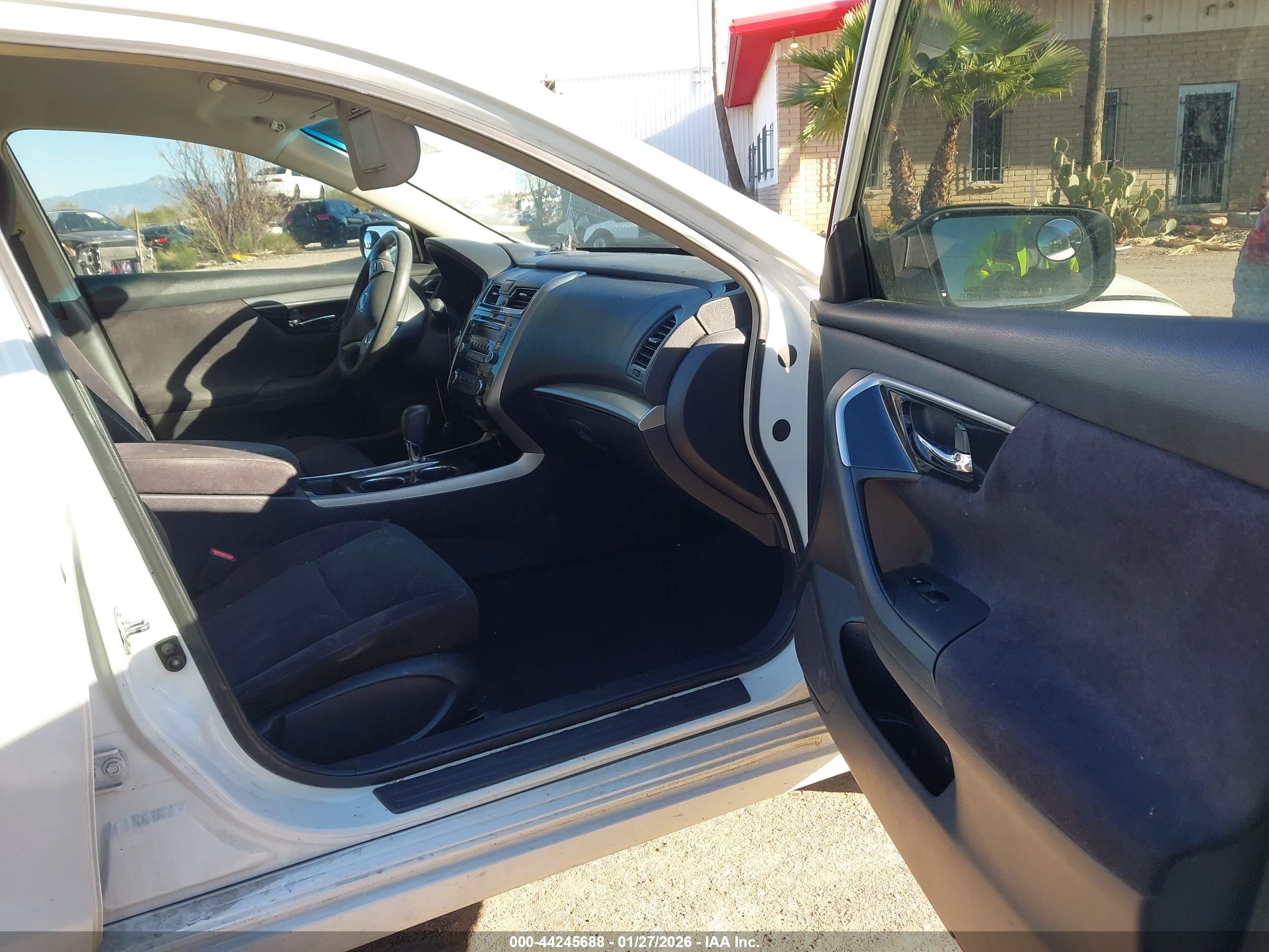 NISSAN ALTIMA image 5