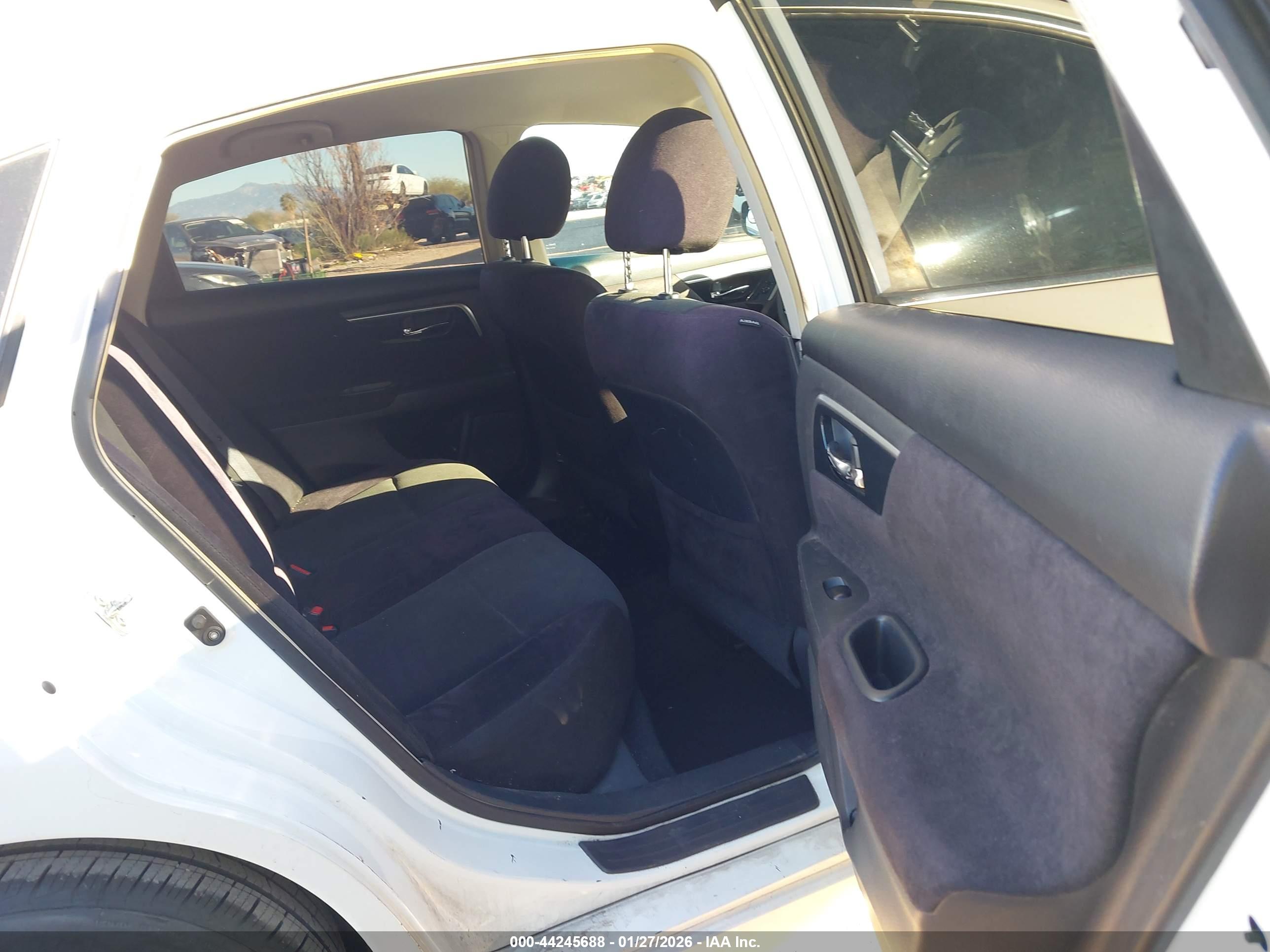NISSAN ALTIMA image 8