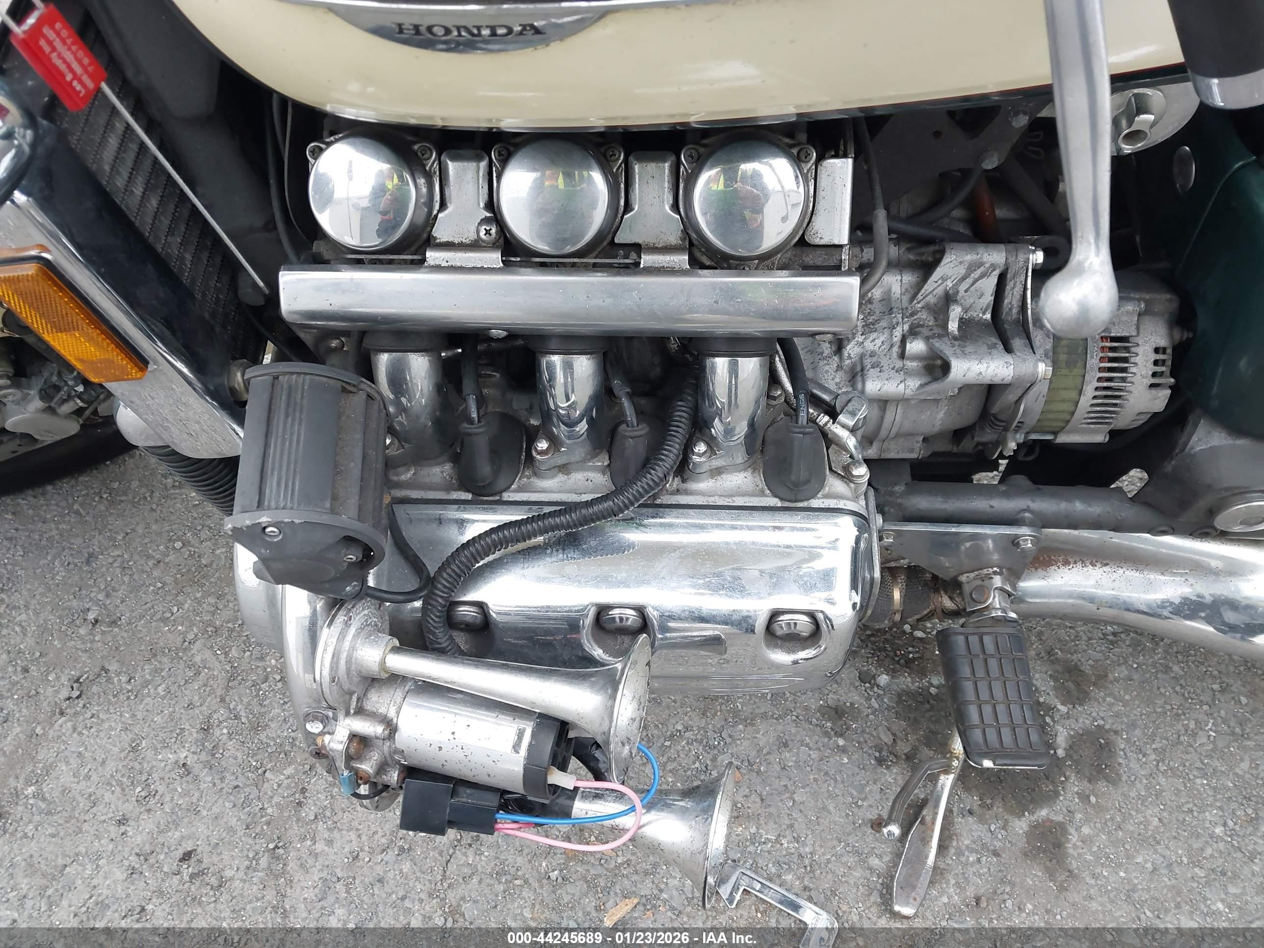 HONDA GL1500 image 9