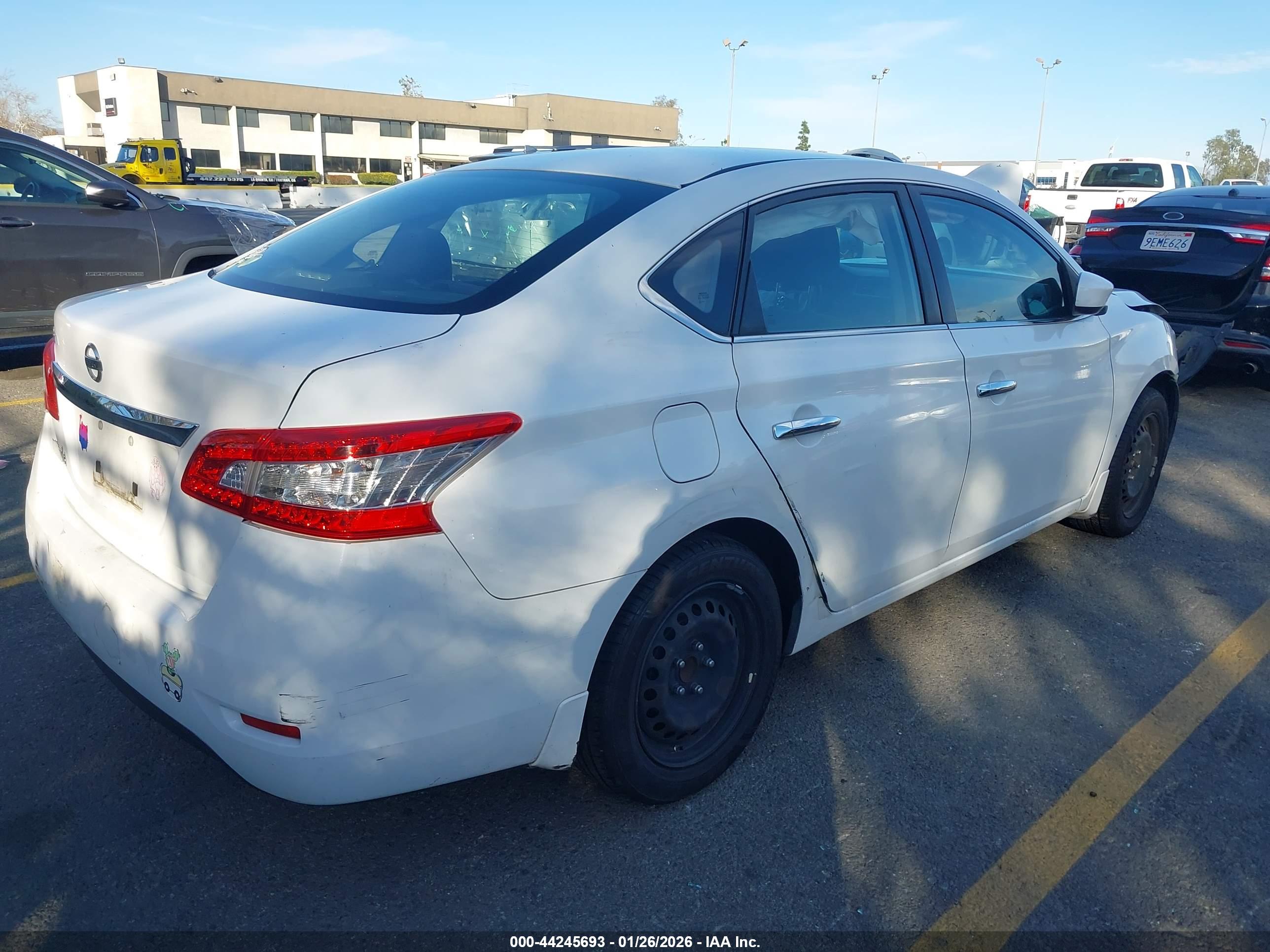 NISSAN SENTRA image 4