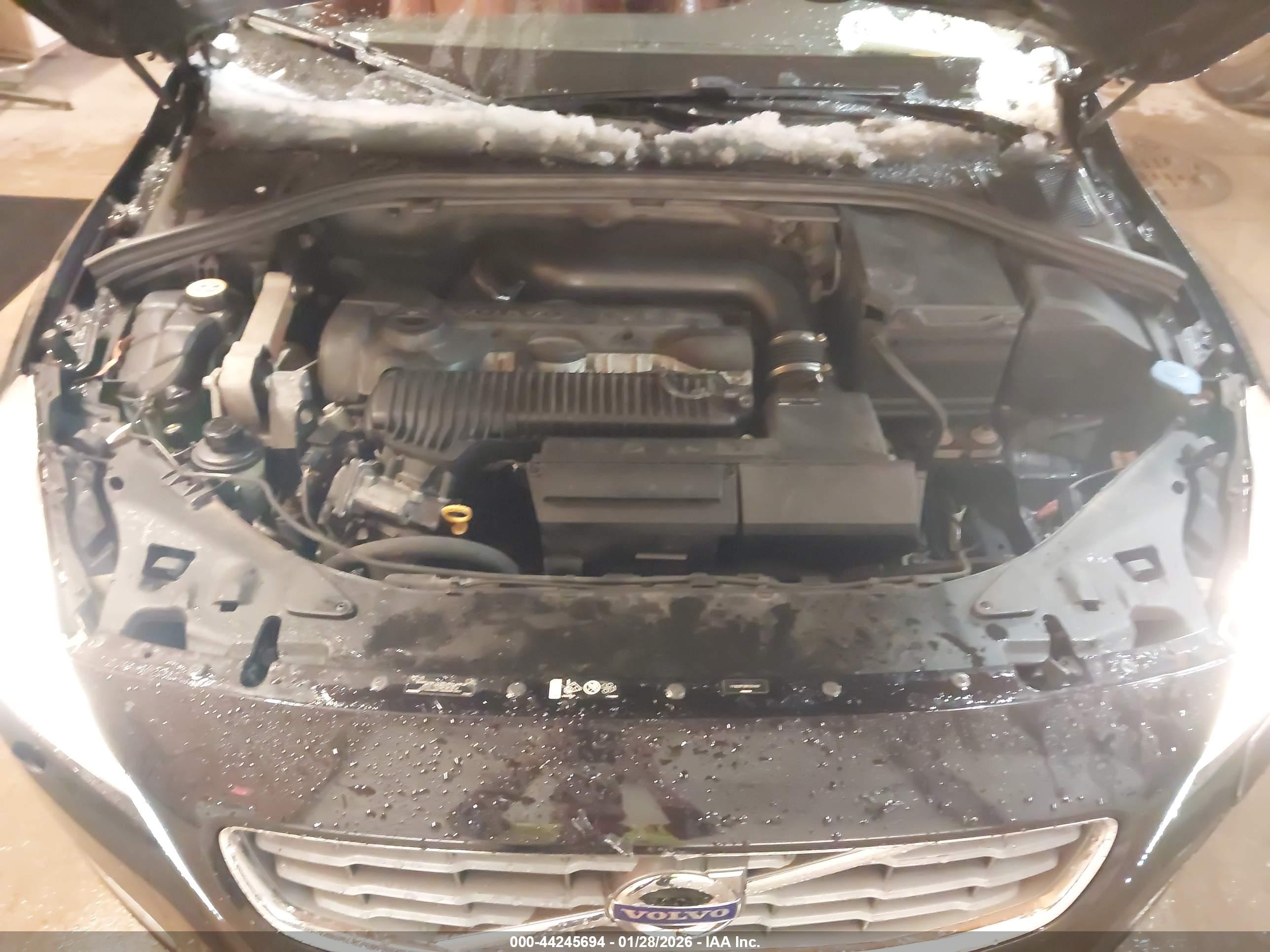 VOLVO S60 image 10