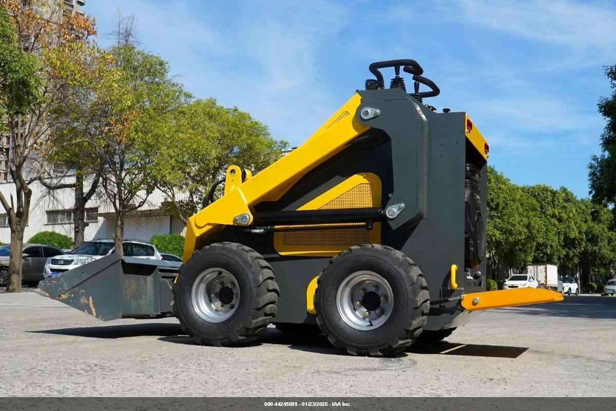 SKID STEER image 9