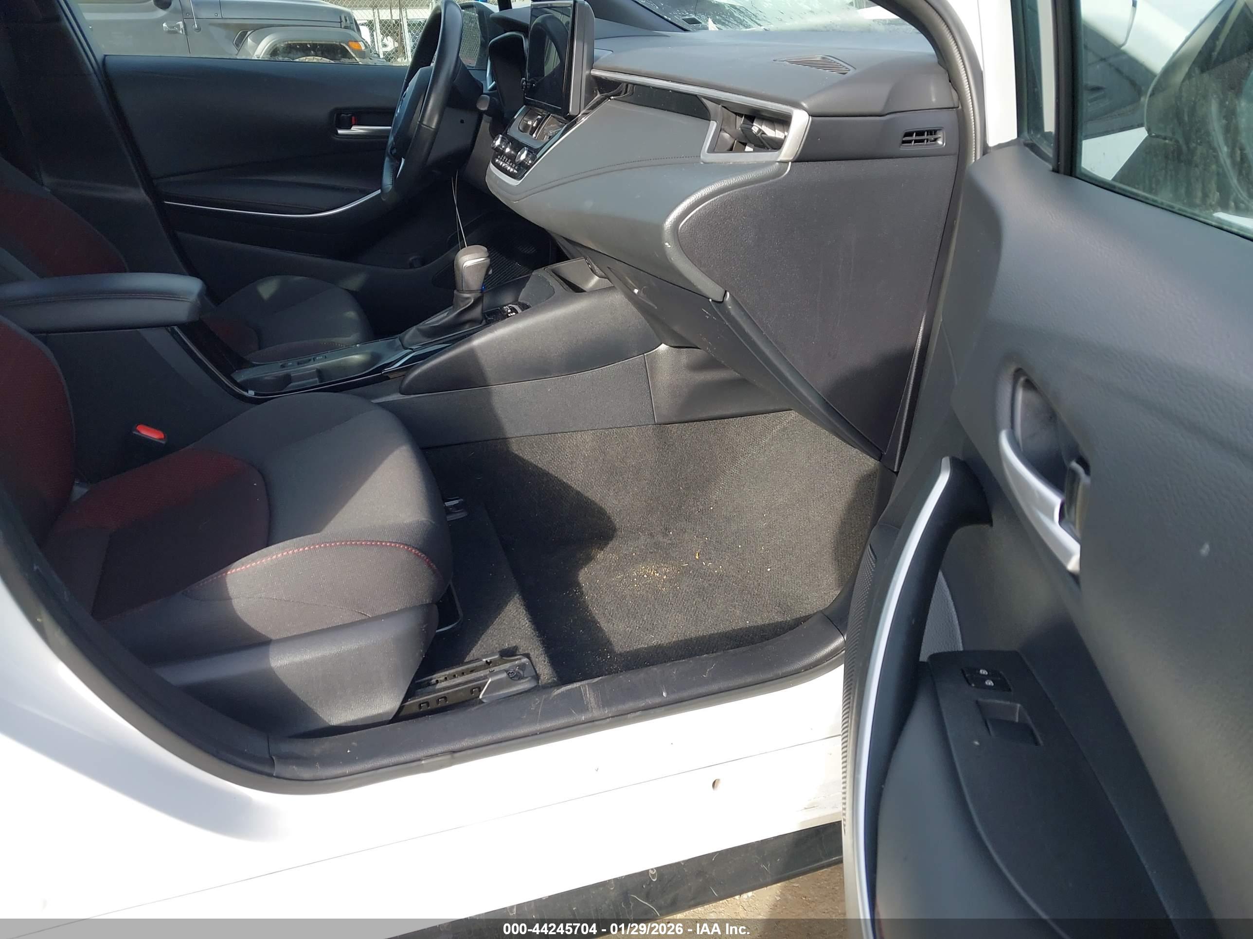 TOYOTA COROLLA image 5