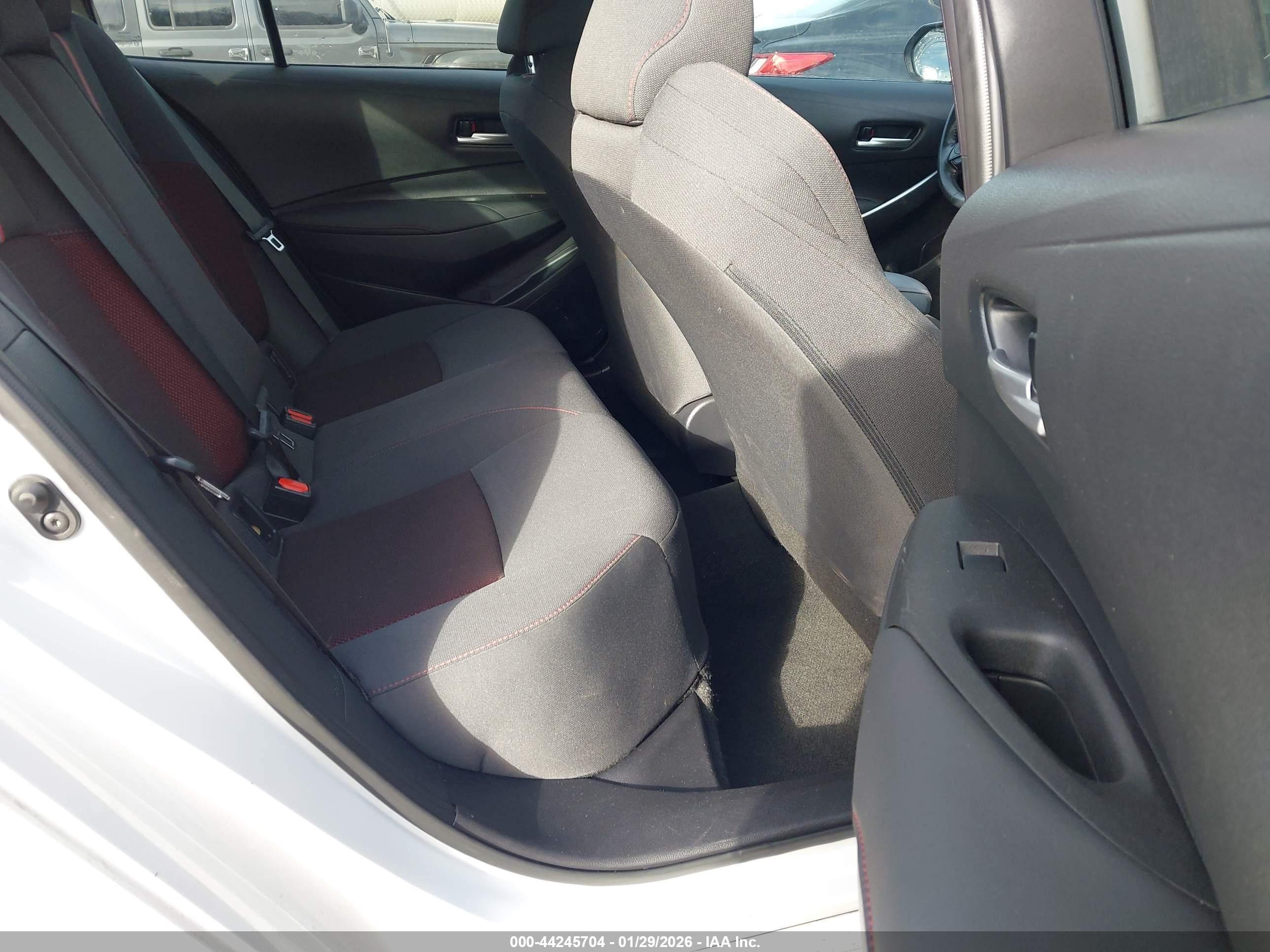 TOYOTA COROLLA image 8