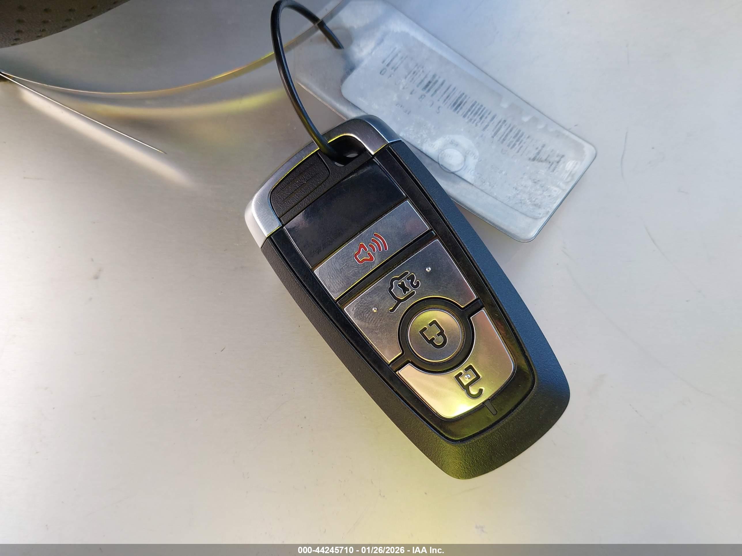 FORD ESCAPE image 11