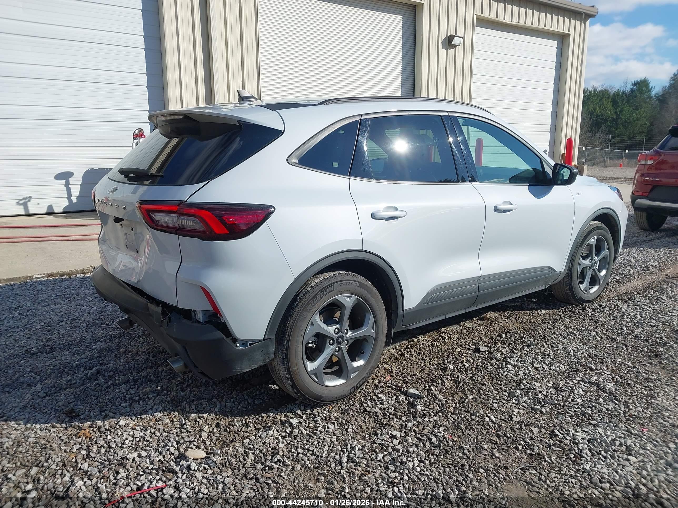 FORD ESCAPE image 4