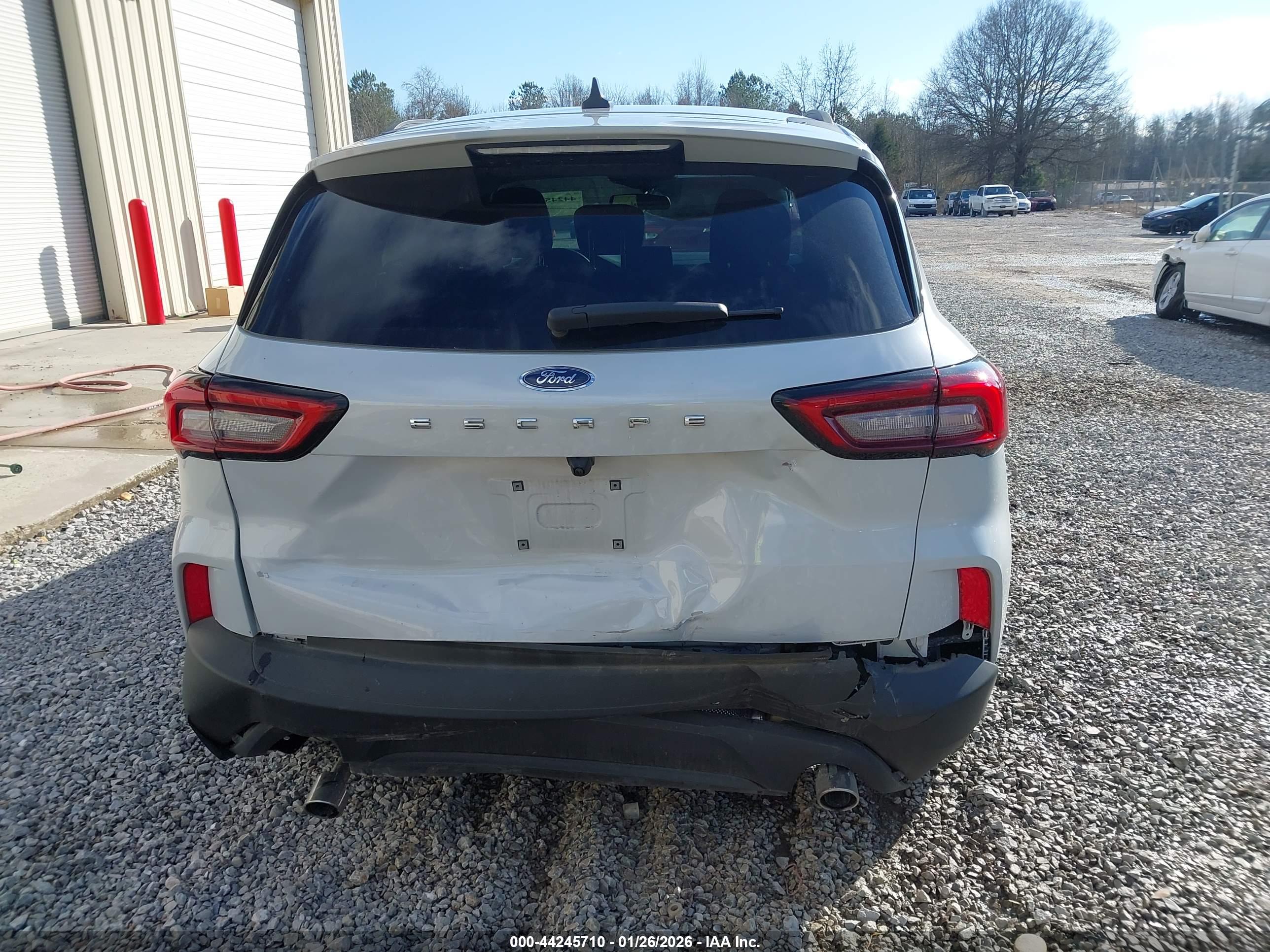 FORD ESCAPE image 6