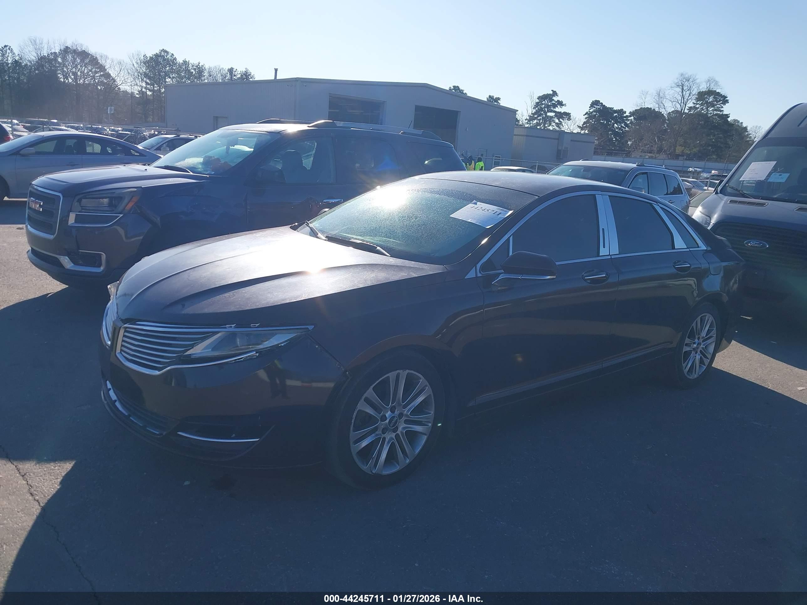 LINCOLN MKZ image 2