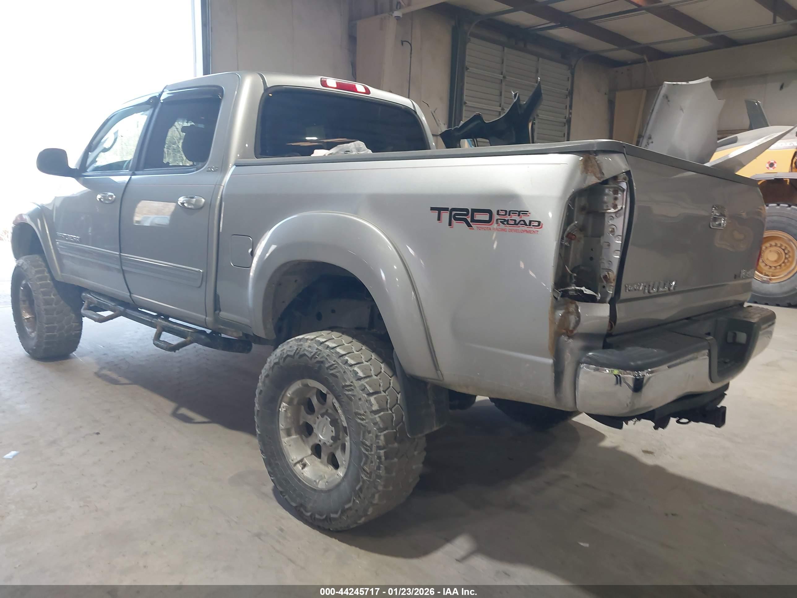 TOYOTA TUNDRA image 6