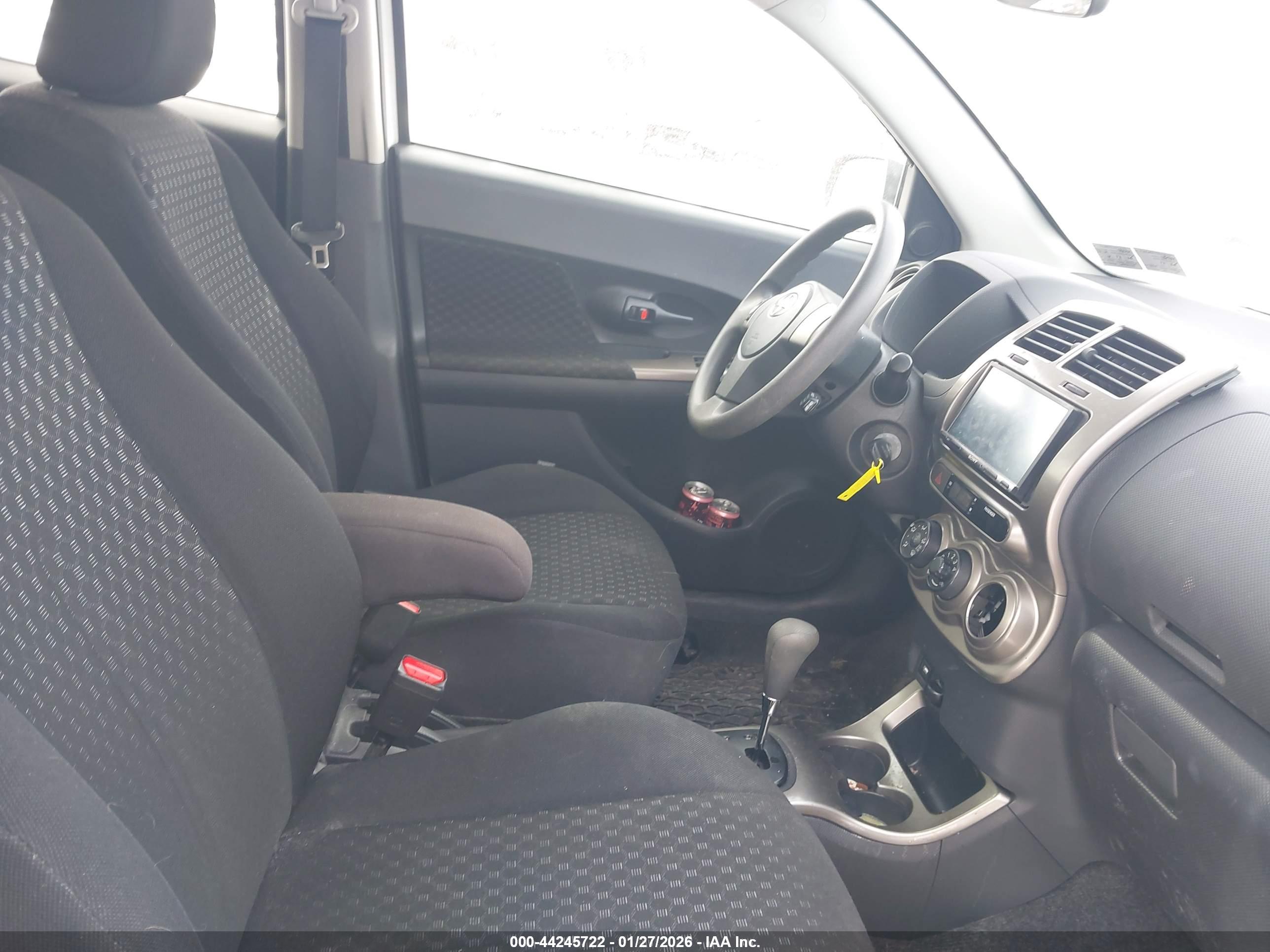 SCION XD image 5