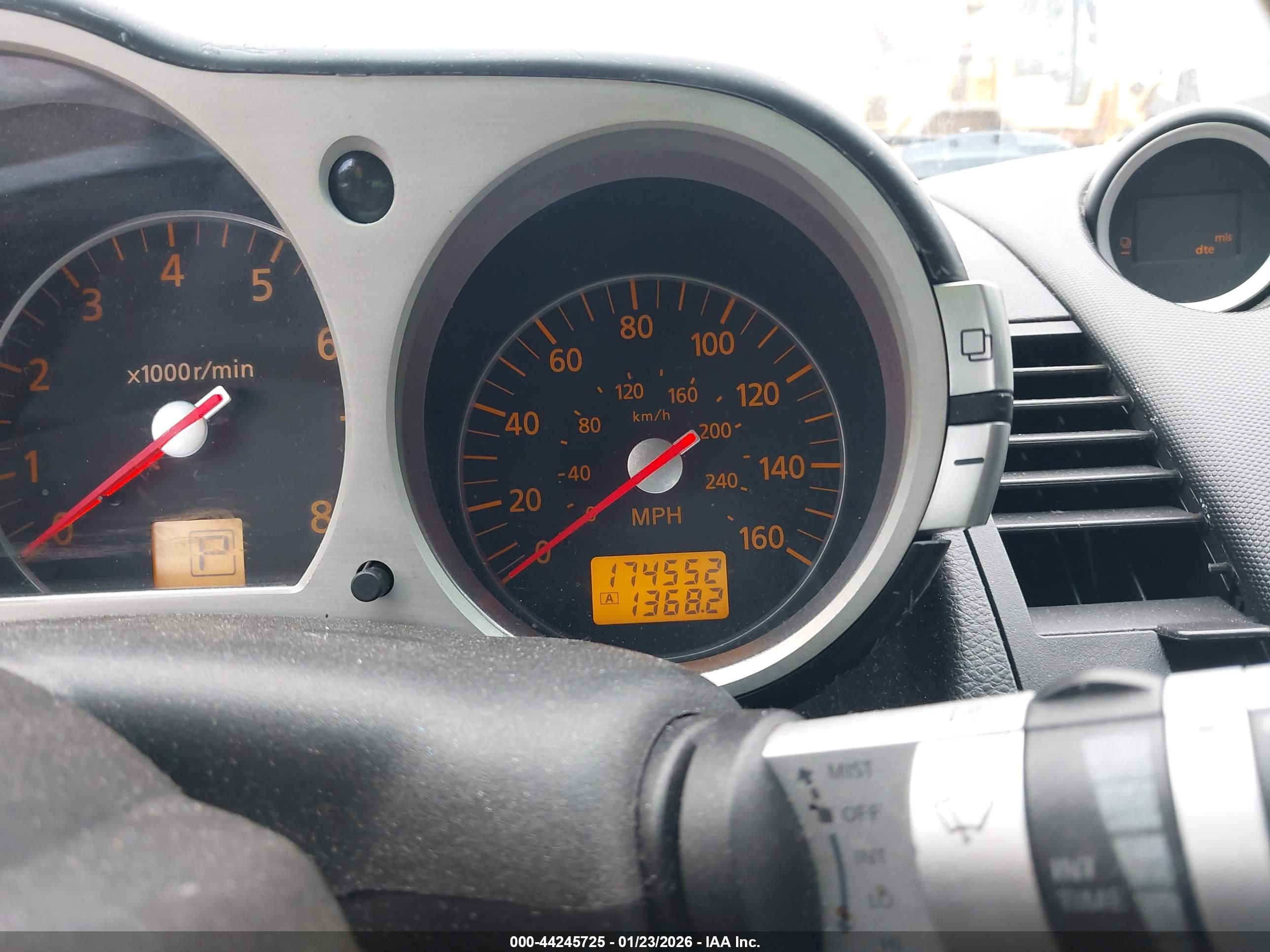 NISSAN 350Z image 7