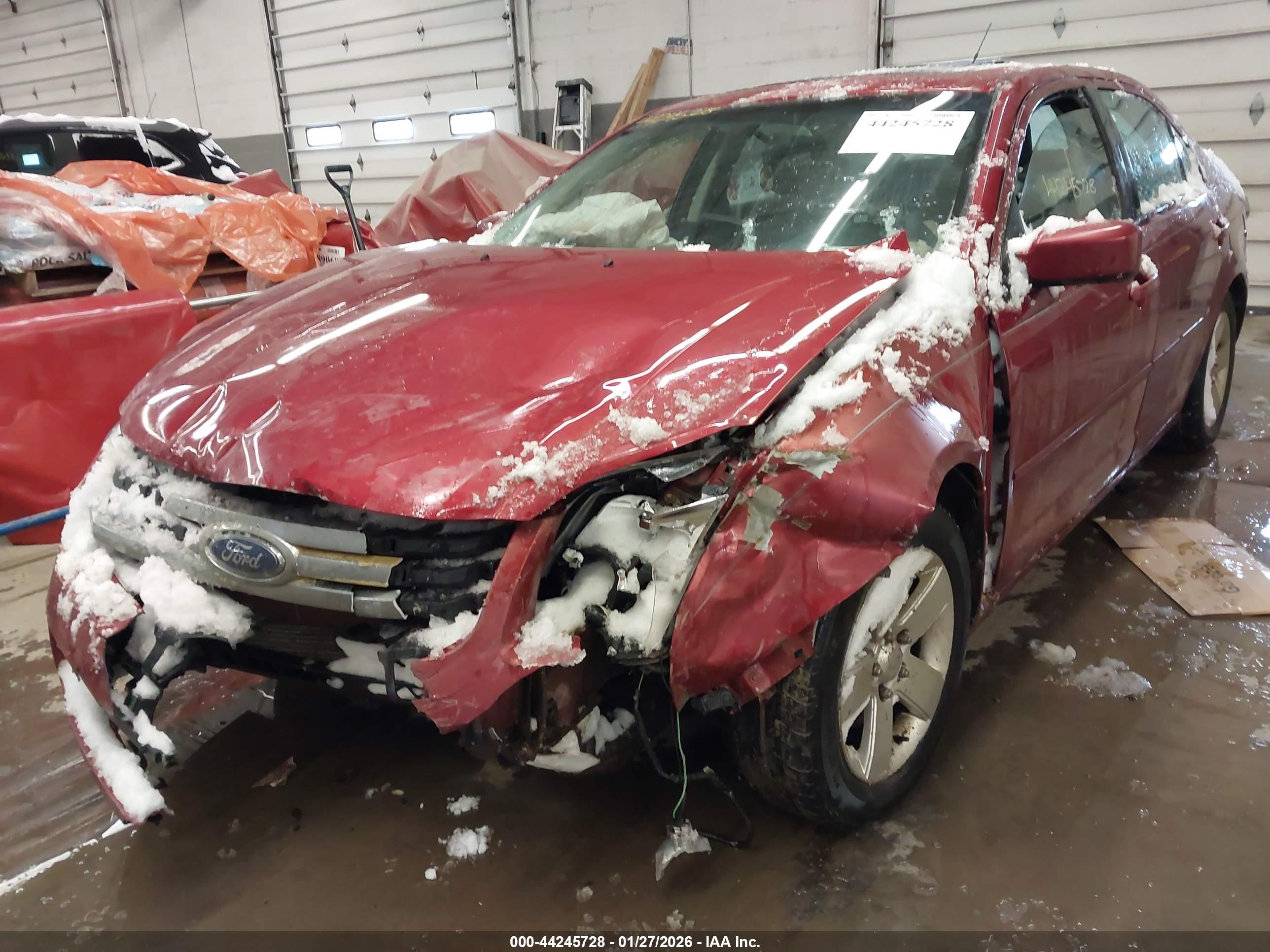 FORD FUSION image 6