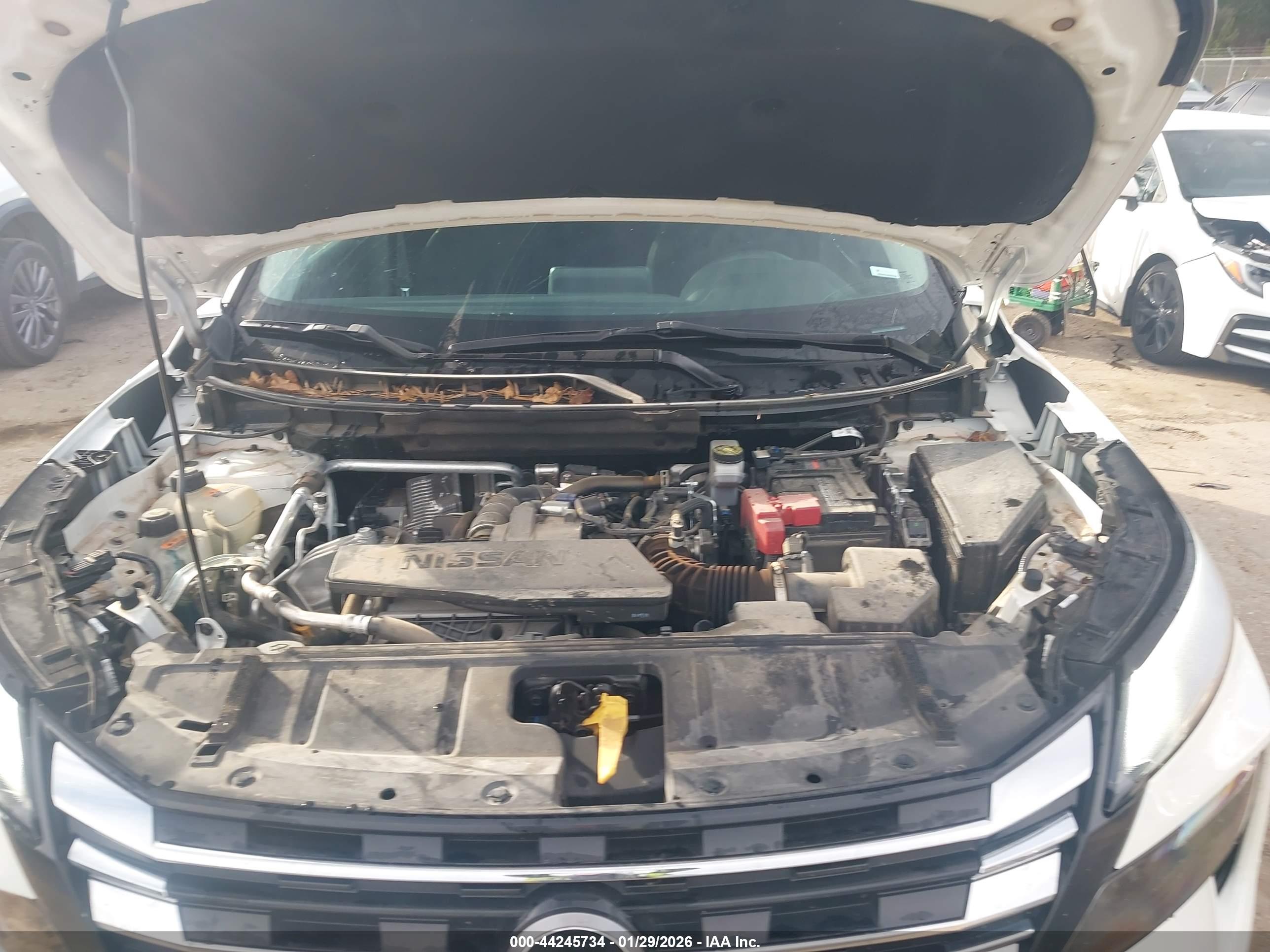 NISSAN ROGUE image 10