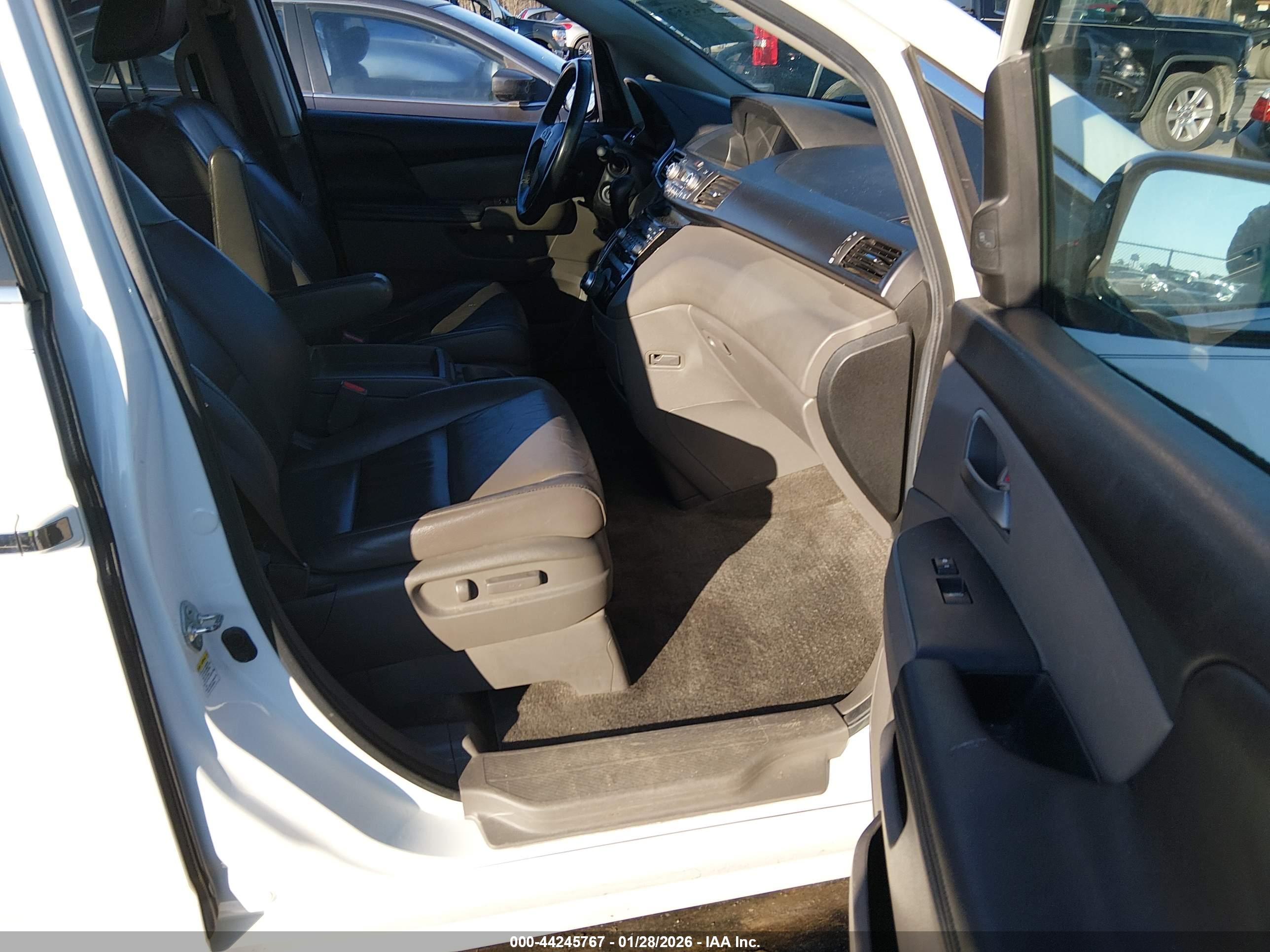 HONDA ODYSSEY image 5