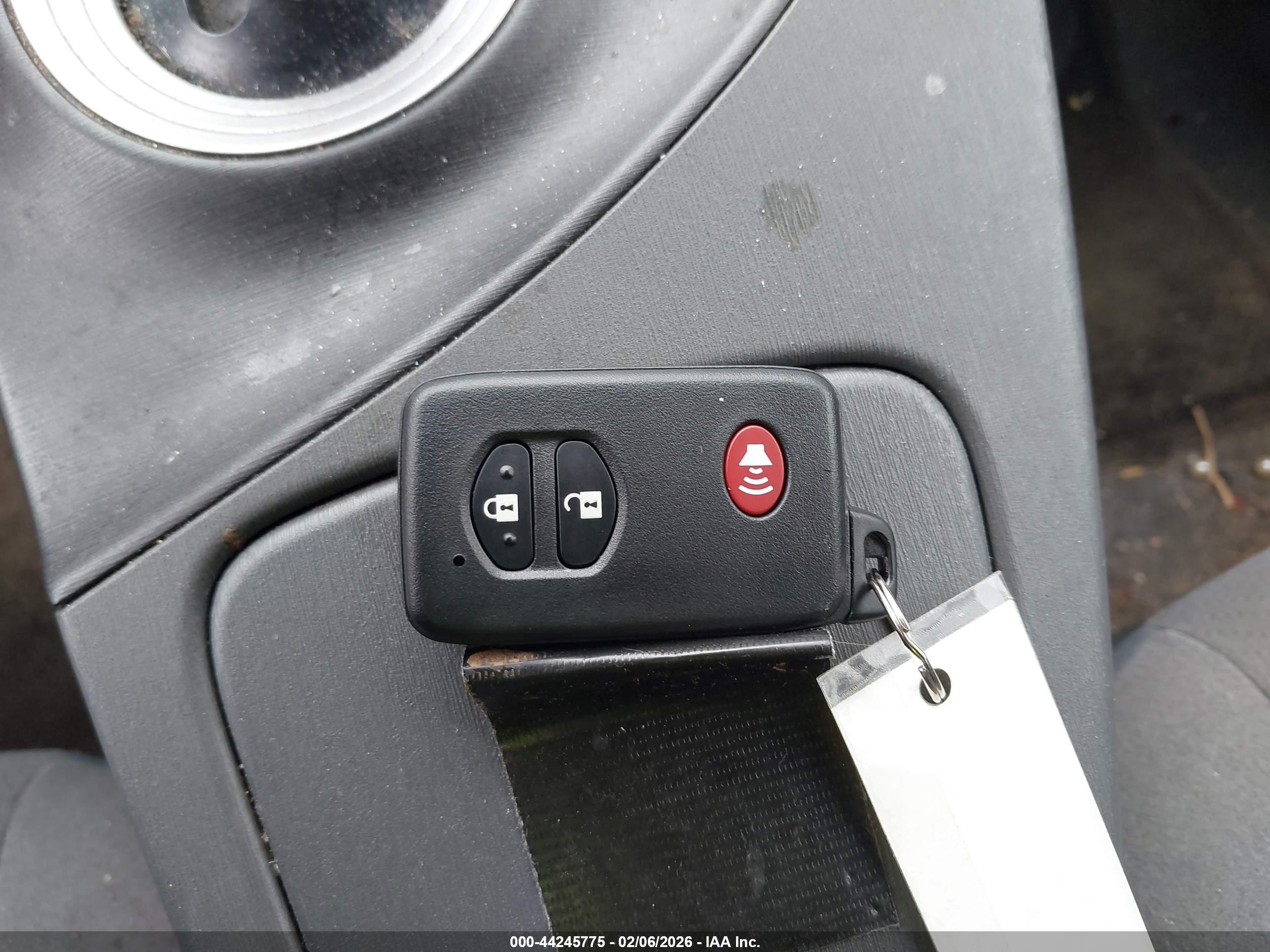 TOYOTA PRIUS image 11