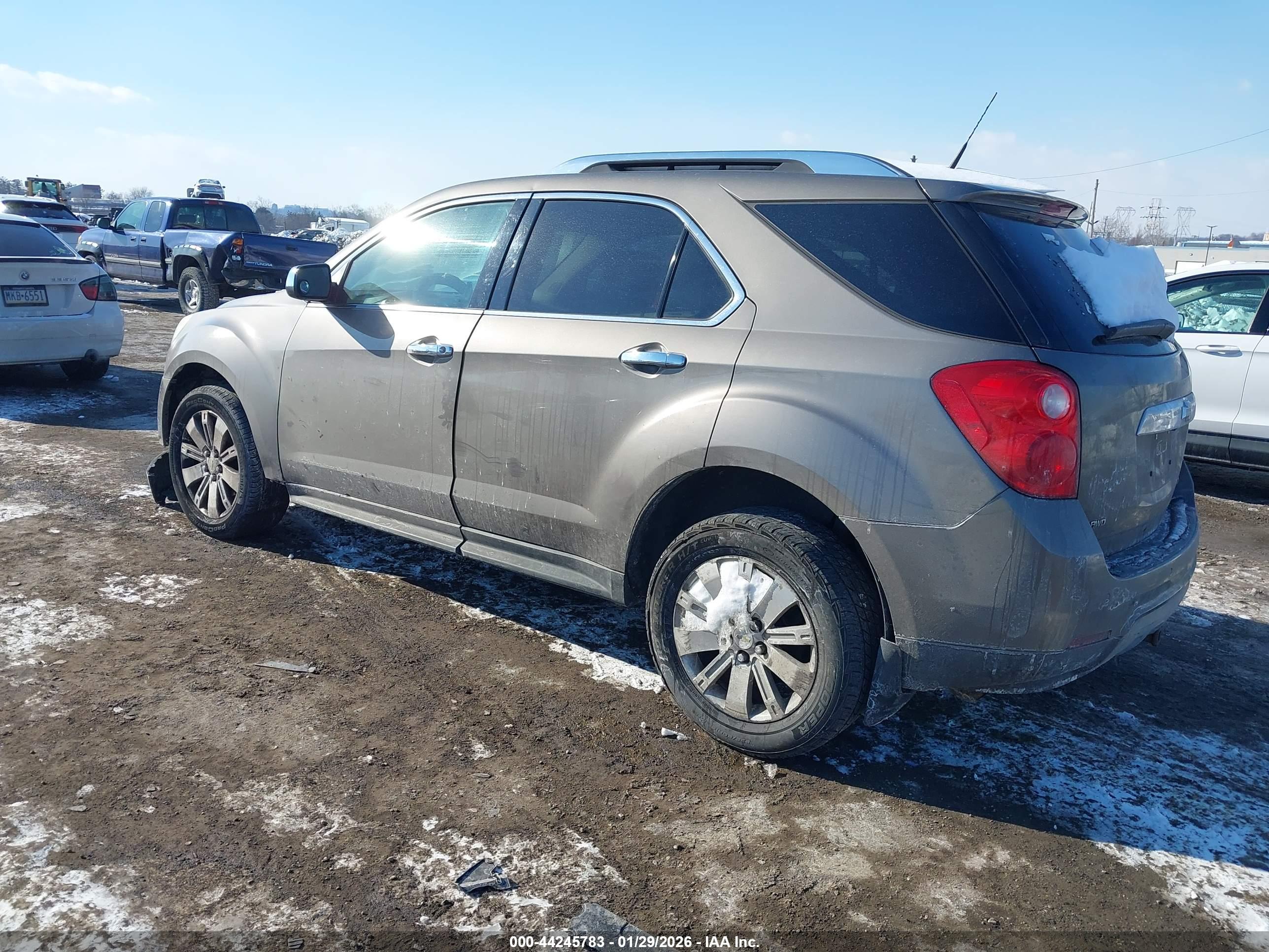 CHEVROLET EQUINOX image 3