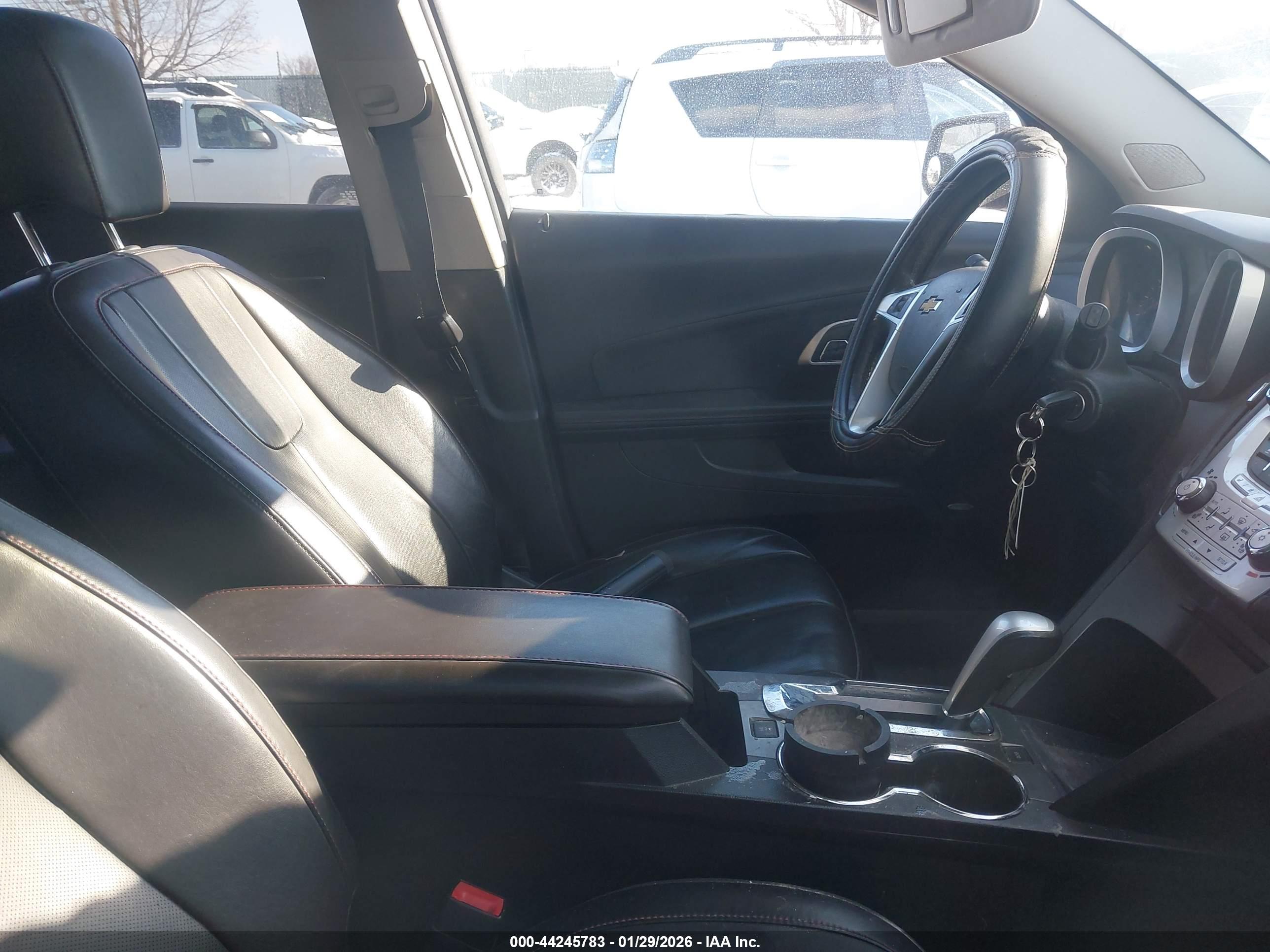 CHEVROLET EQUINOX image 5