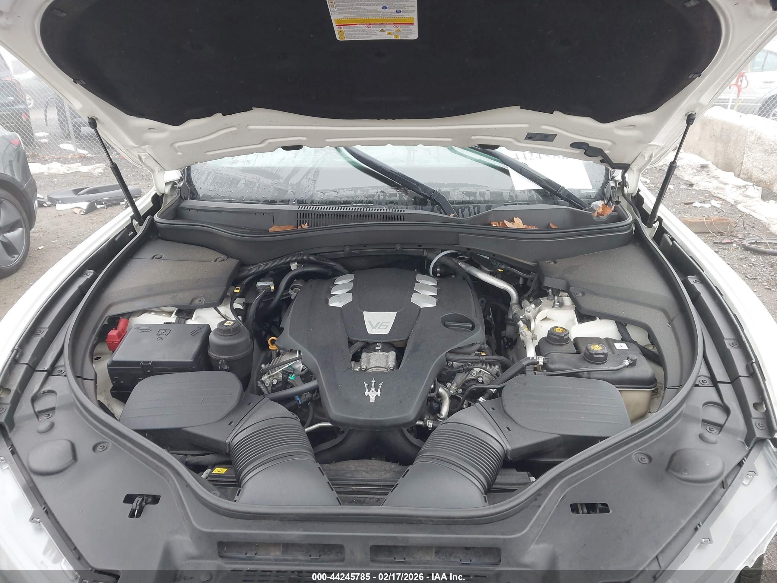 MASERATI LEVANTE image 10