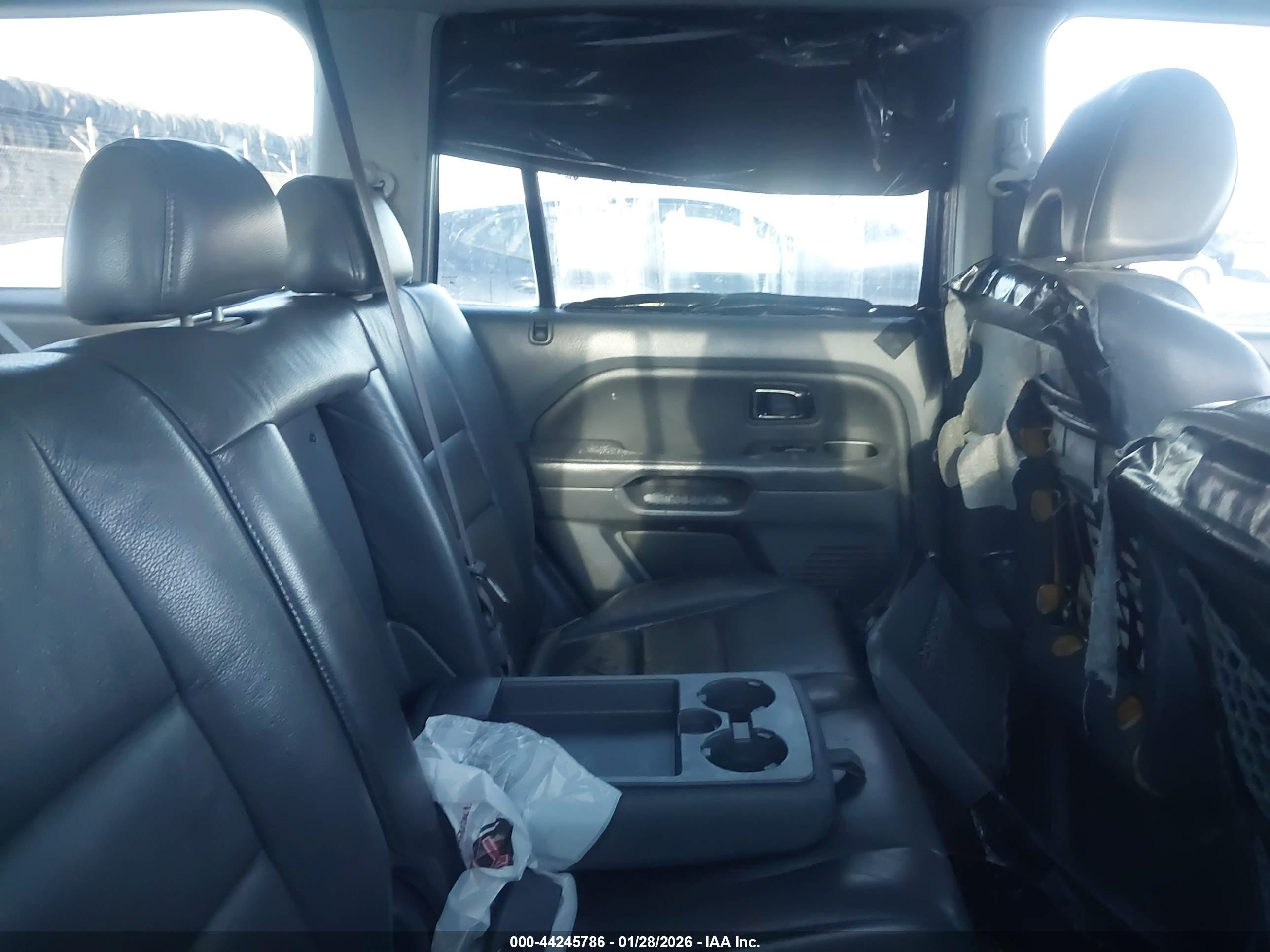 HONDA PILOT image 8