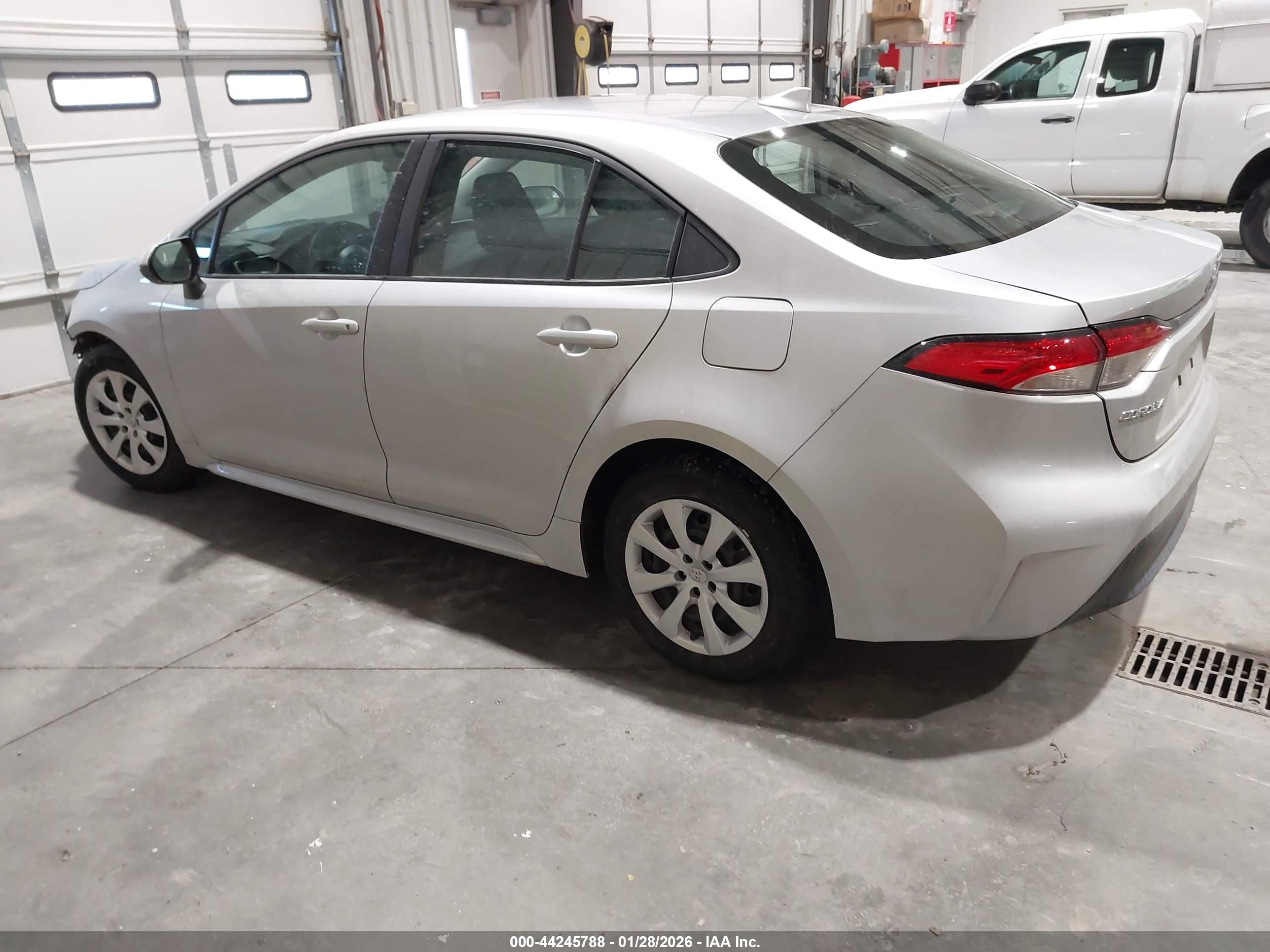 TOYOTA COROLLA image 3