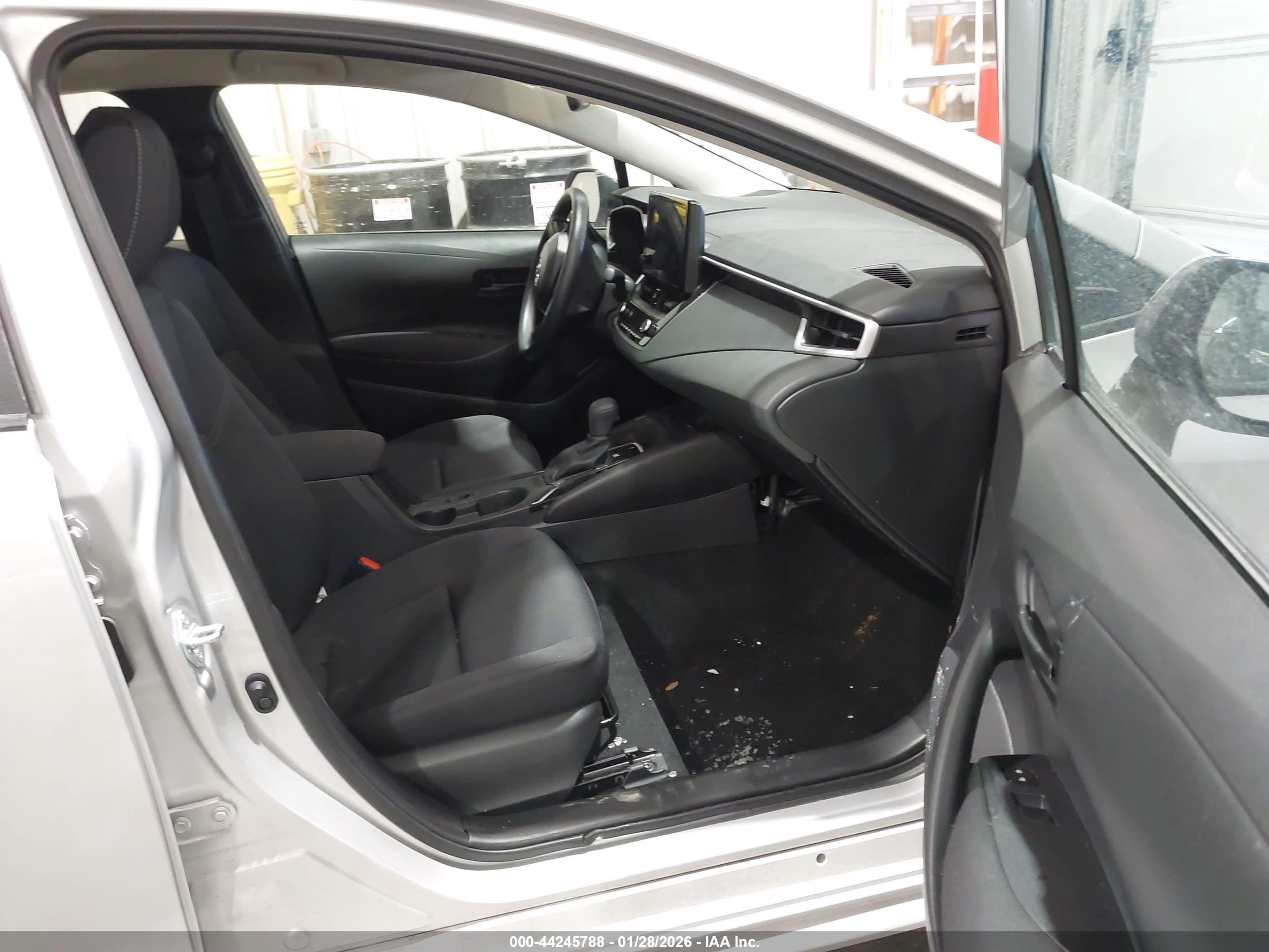 TOYOTA COROLLA image 5