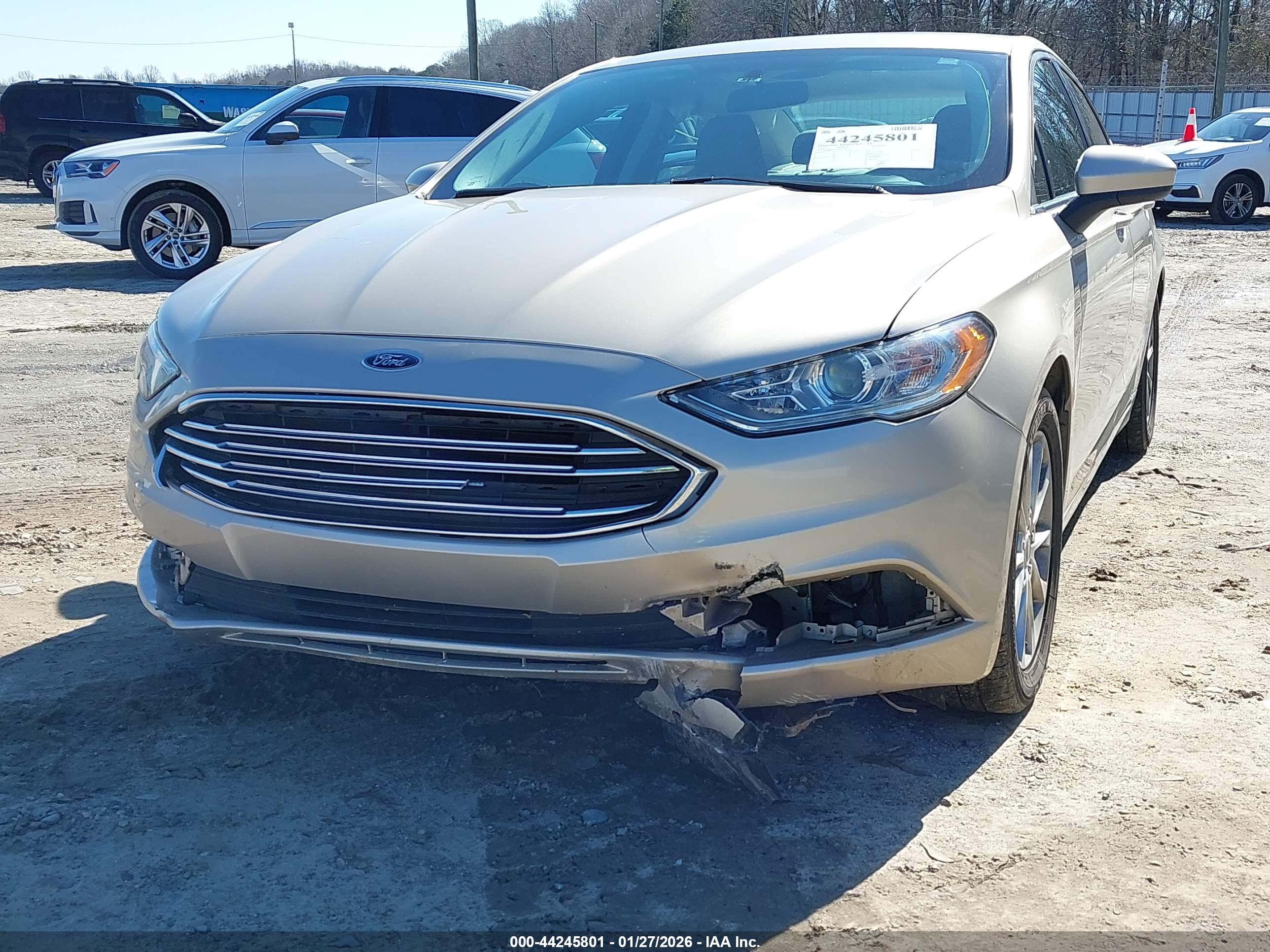FORD FUSION image 6
