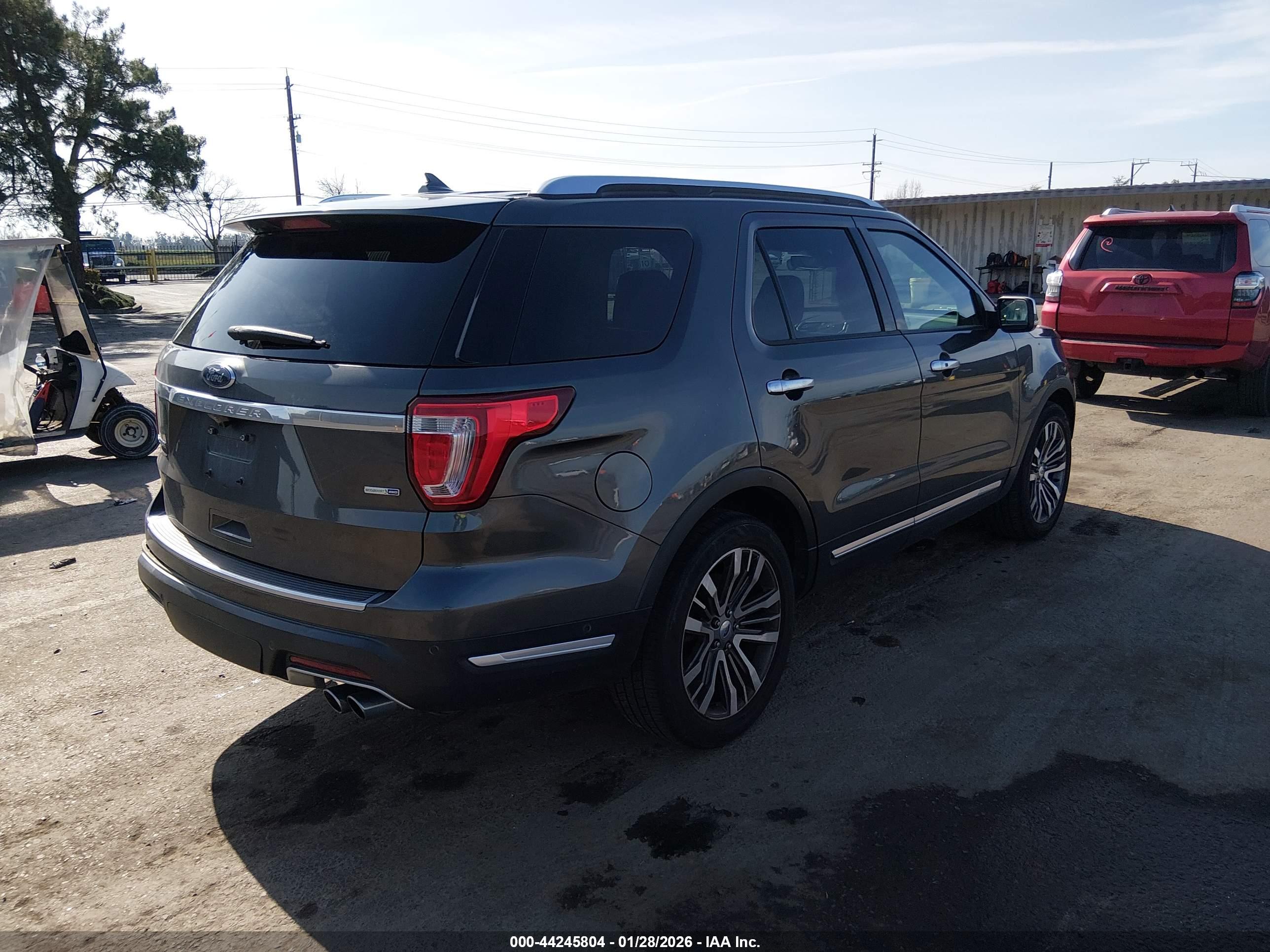FORD EXPLORER image 4