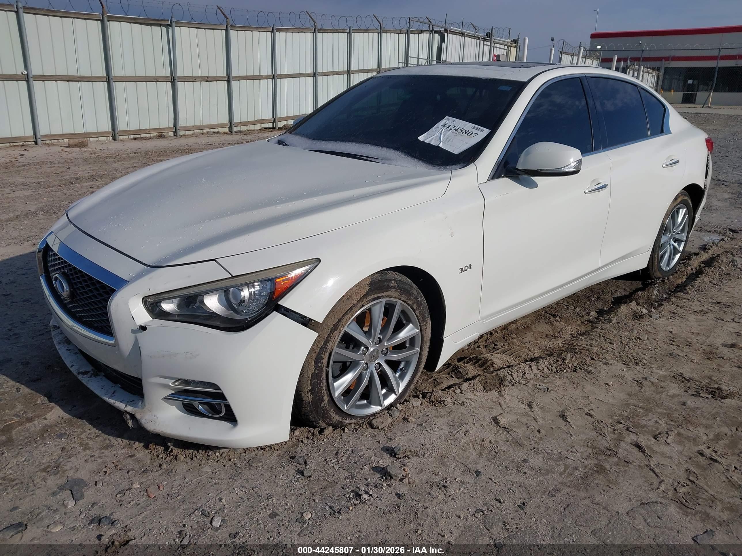 INFINITI Q50 image 2