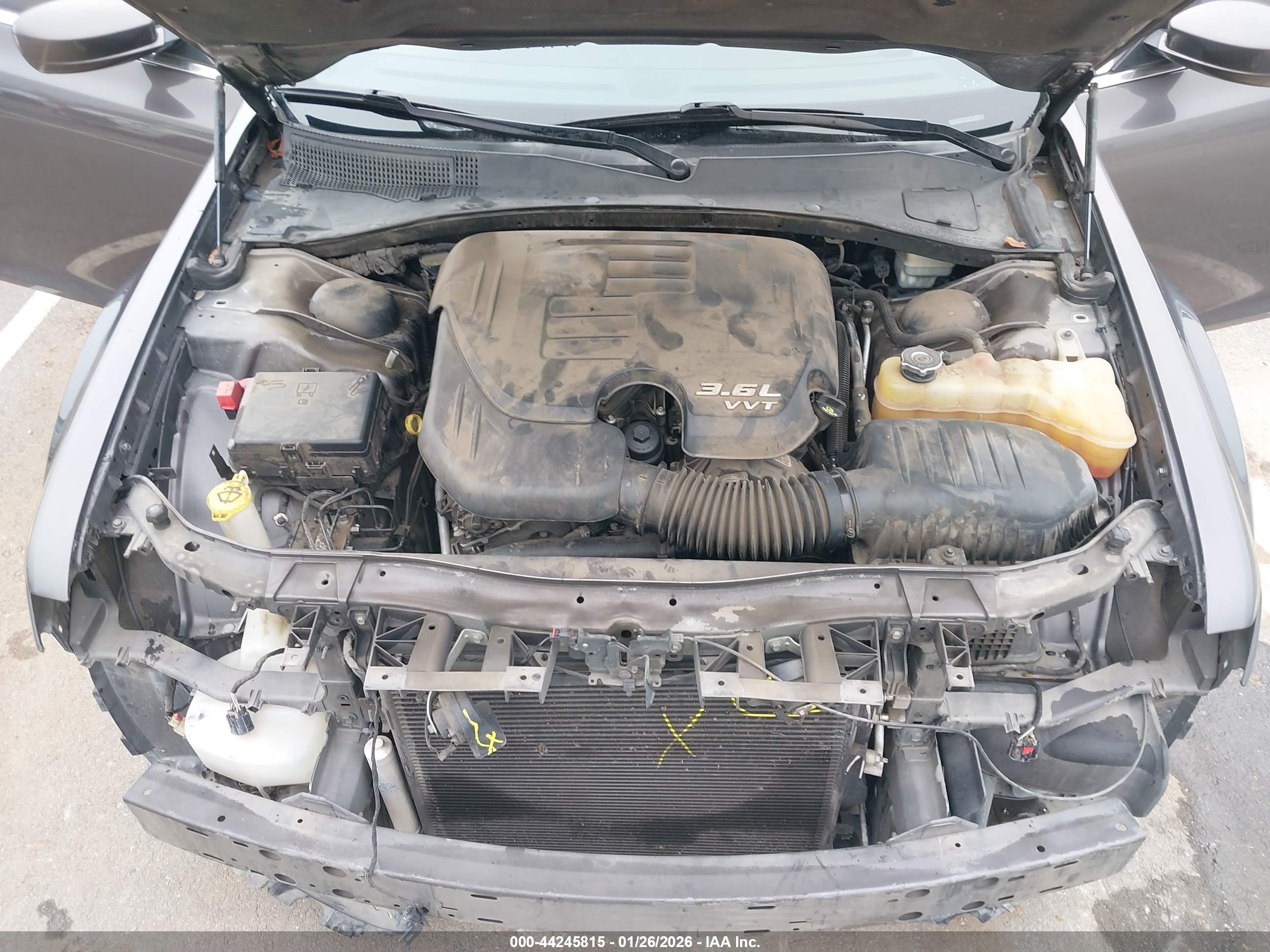 CHRYSLER 300 image 10