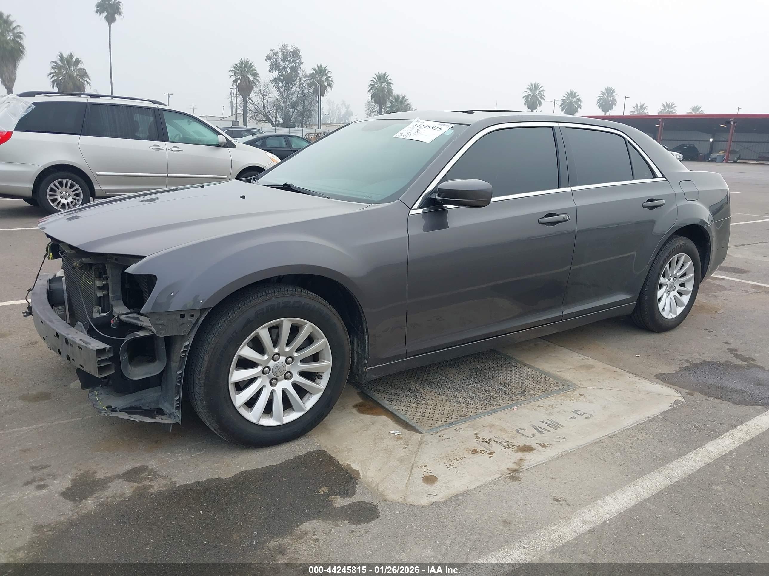 CHRYSLER 300 image 2